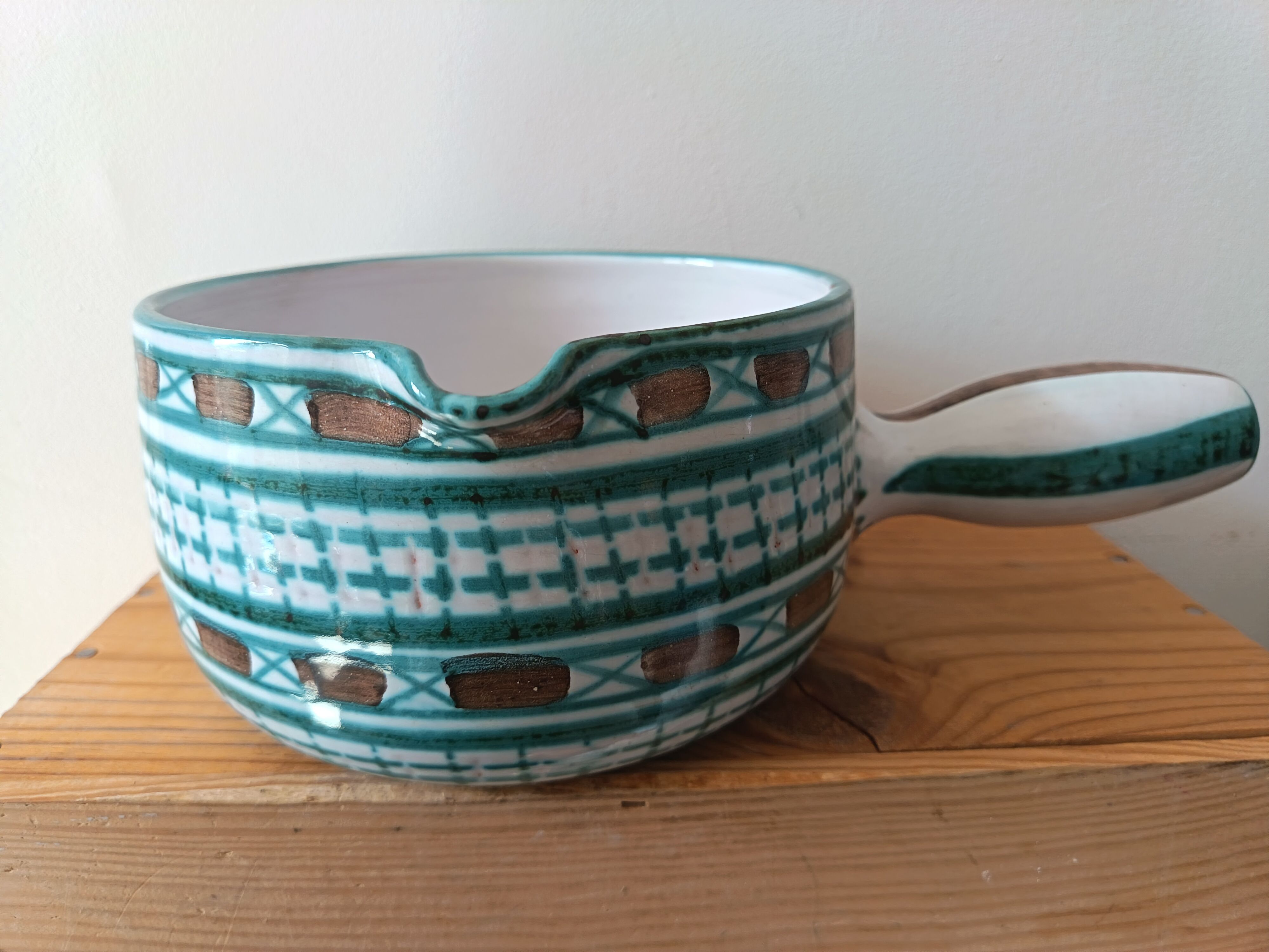 Ceramic pan by Robert Picaut in Vallauris