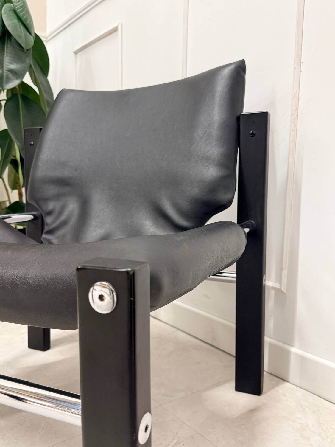 Paire de fauteuils + table ARKANA Maurice Burke