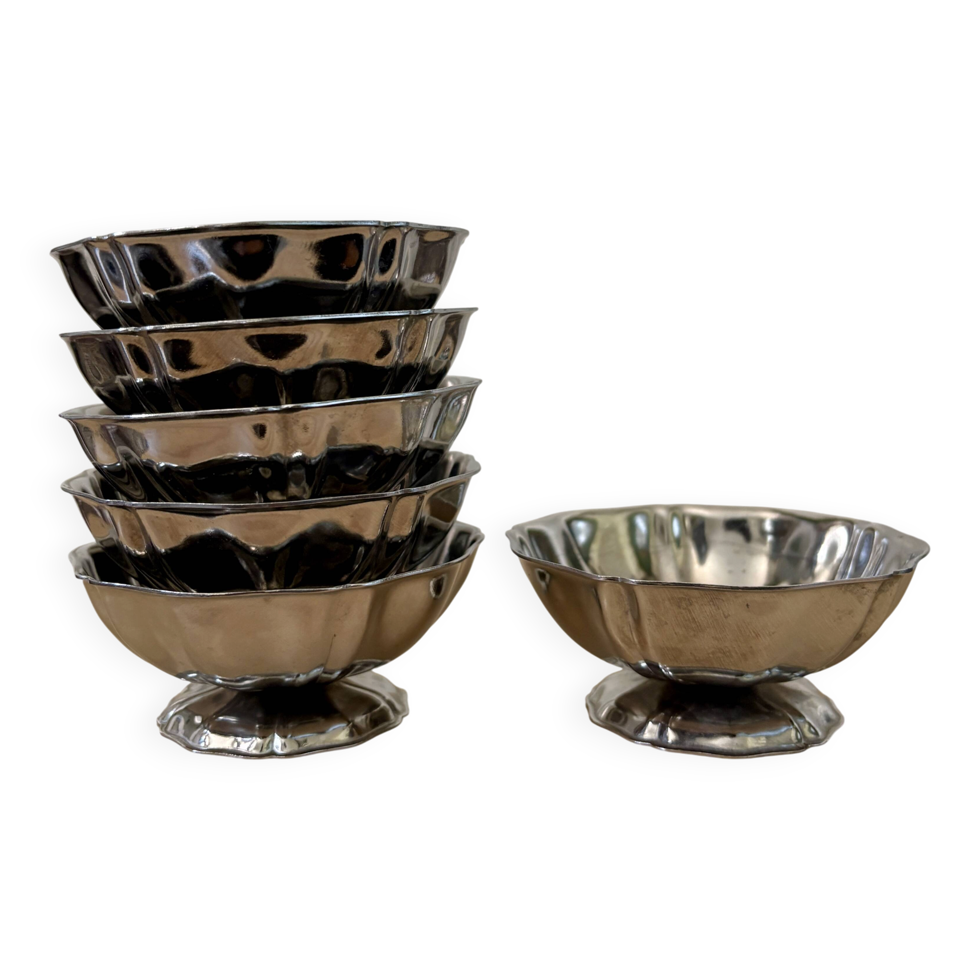 Set of 6 vintage stainless steel cups