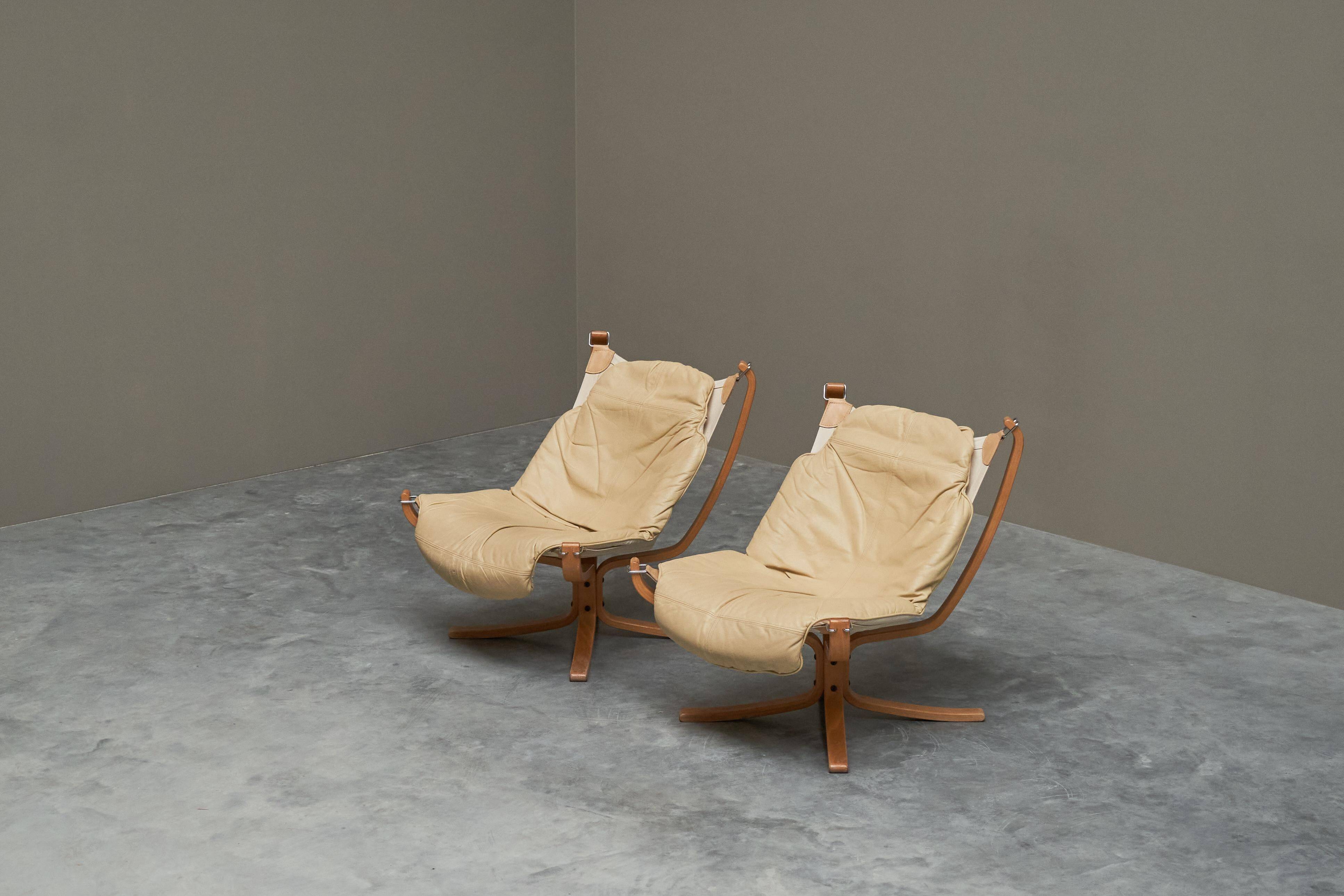 Pair of Sigurd Ressell Falcon Lounge Chairs leather, canvas, birch, 1970s