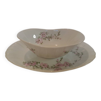 Bernardaud Limoges porcelain sauce boat model Amandine