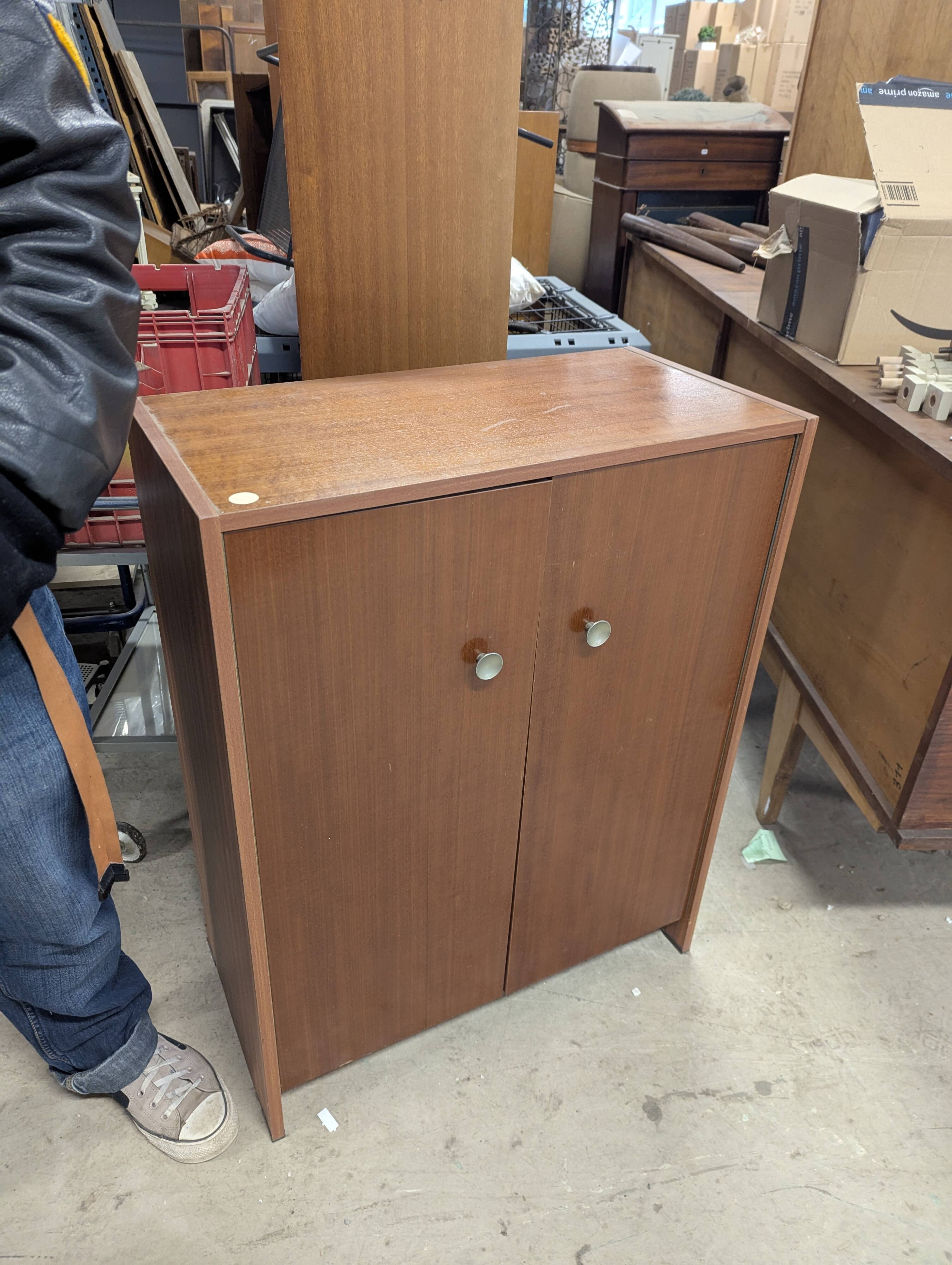 Meuble de rangement vintage en teck