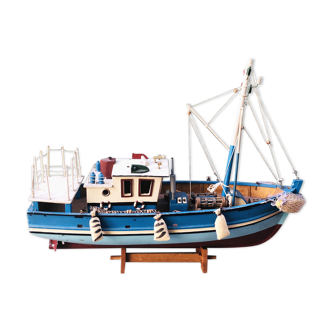 Maquette de bateau chalutier