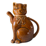 Cat teapot