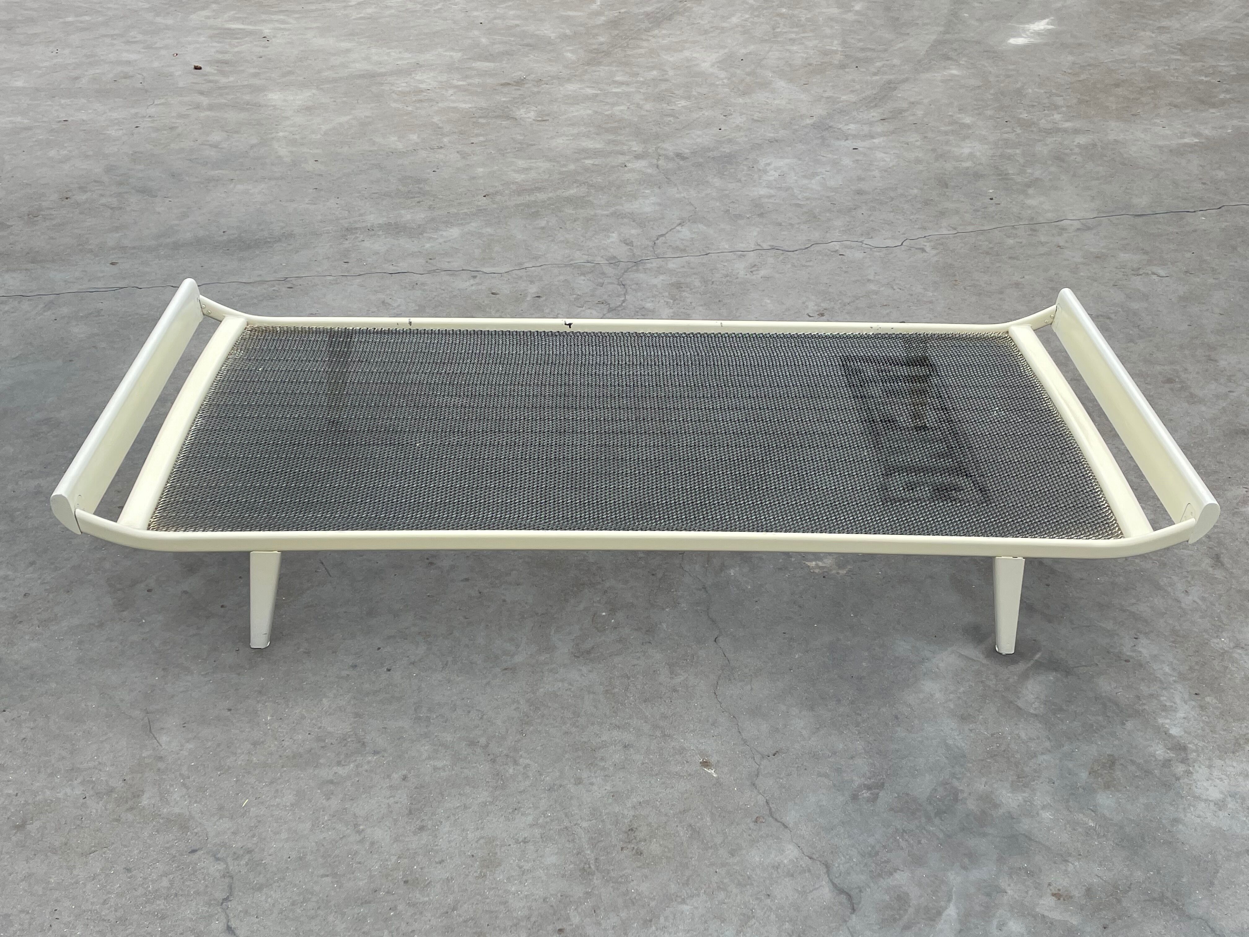 Vintage daybed Auping Cleopatra design by Dick Cordemeyer