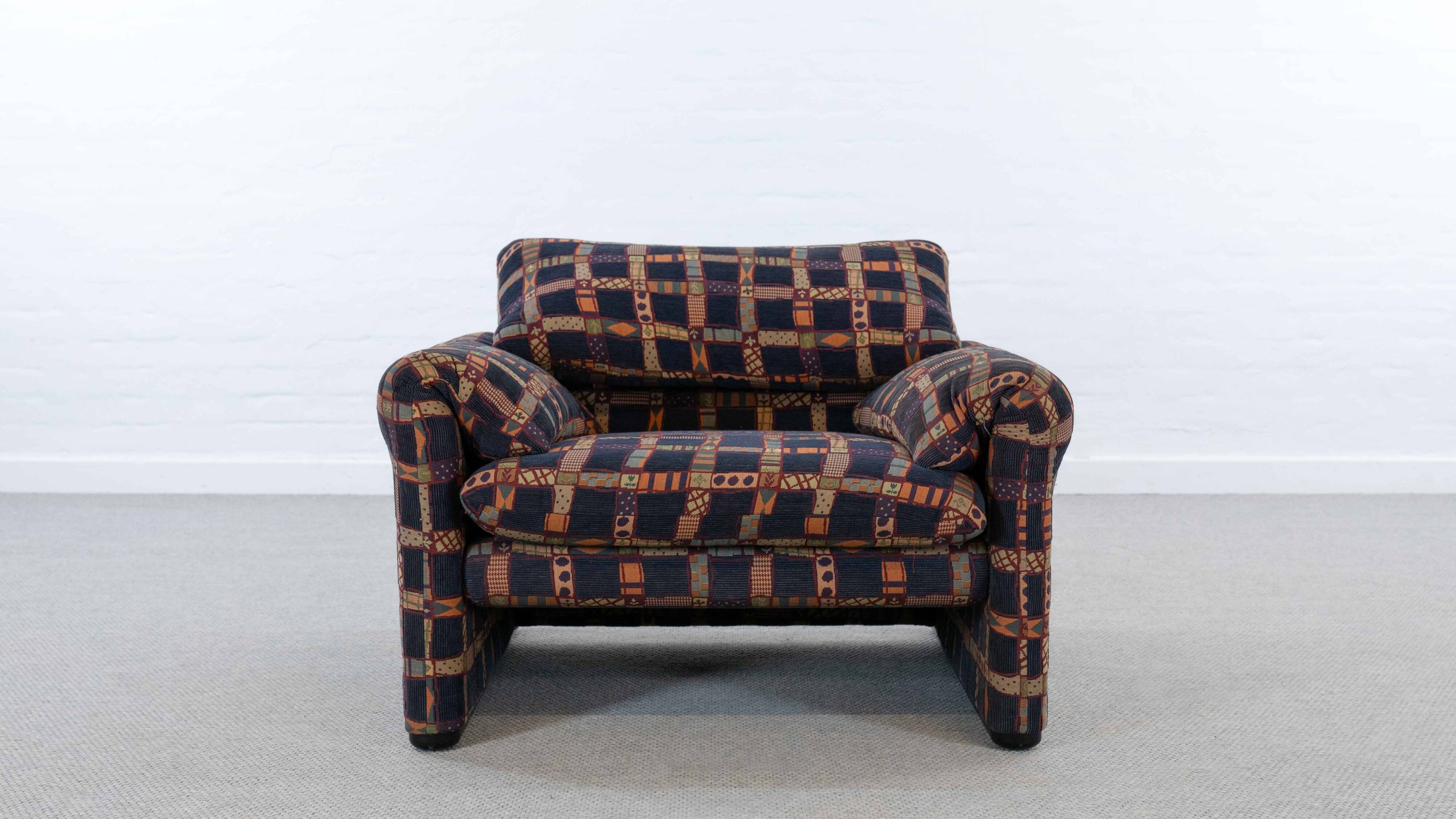 Maralunga armchair by Vico Magistretti for Cassina