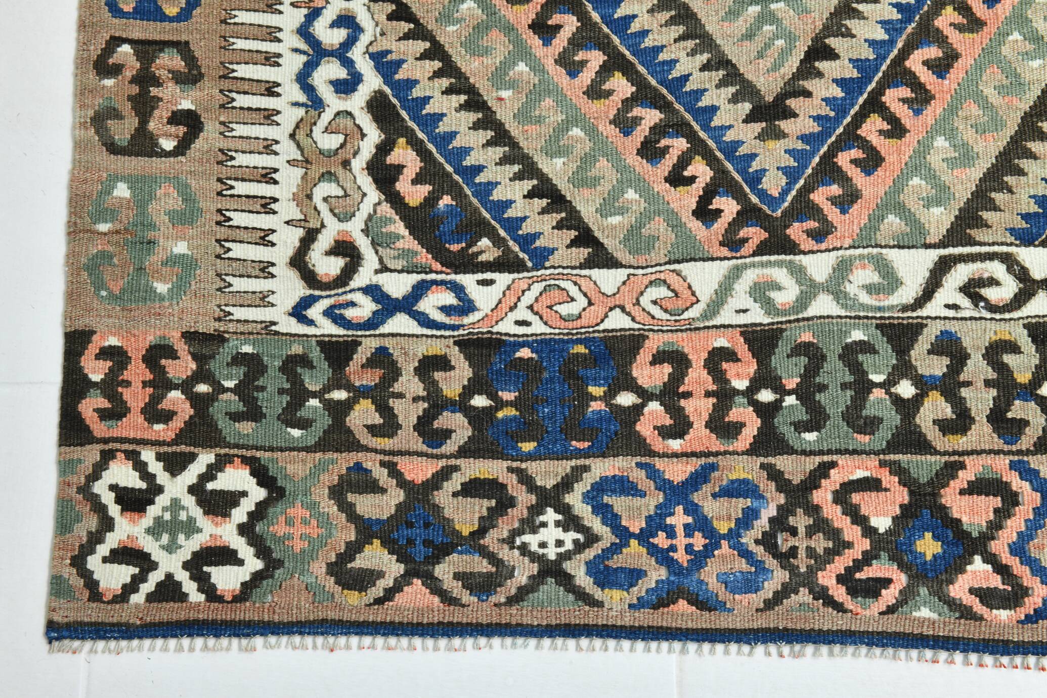 5x9 Kilim Anatolian Carpet, Handwoven Wool Rug, Blue Details Rug, 154x275Cm