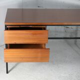 Desk model 620. by Pierre Guariche for Minvielle, France, circa 1955