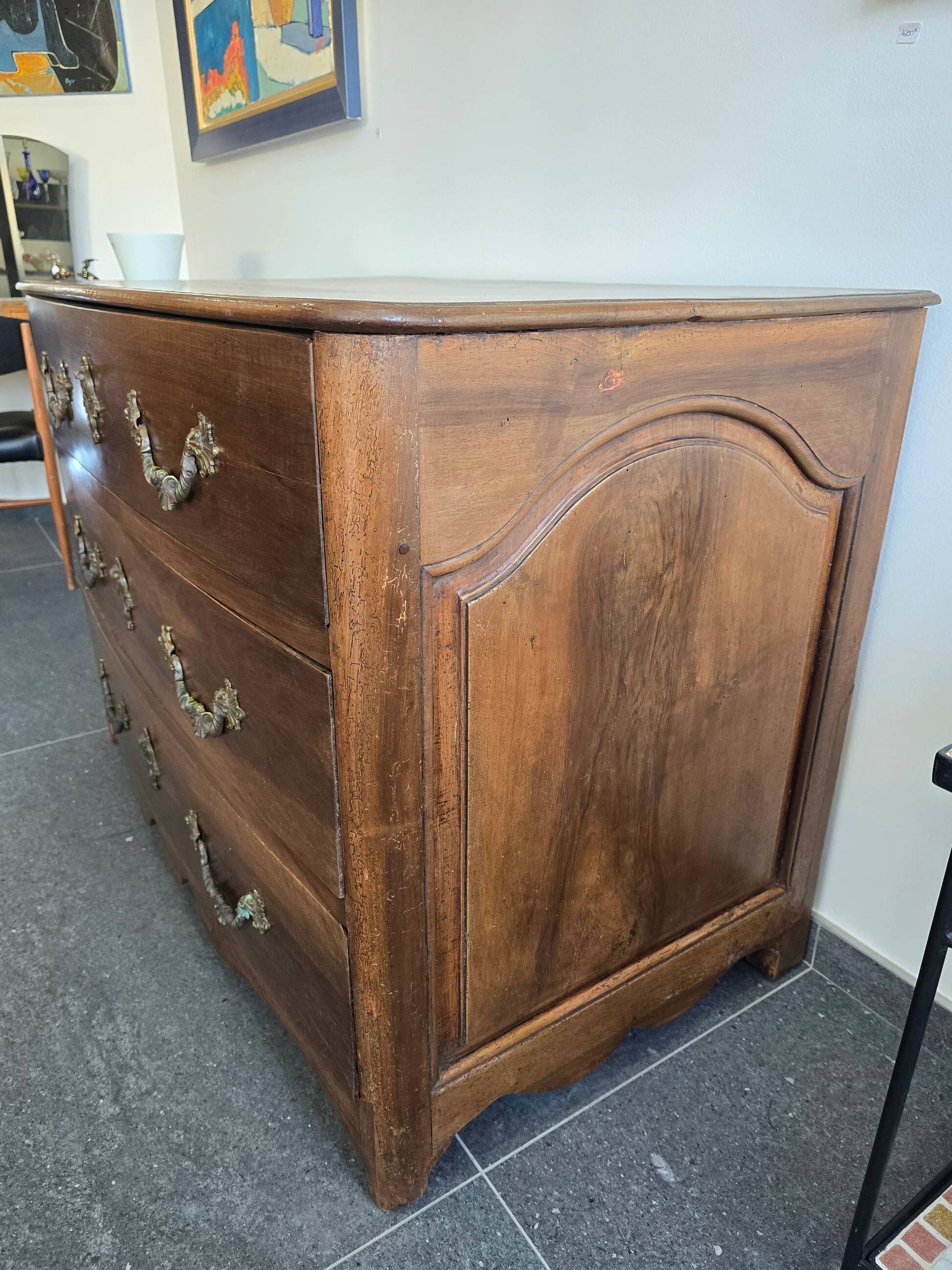 Provincial walnut commode – Louis XIV / Regency period – Early 18th century