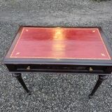 Bureau plat en acajou du XXe