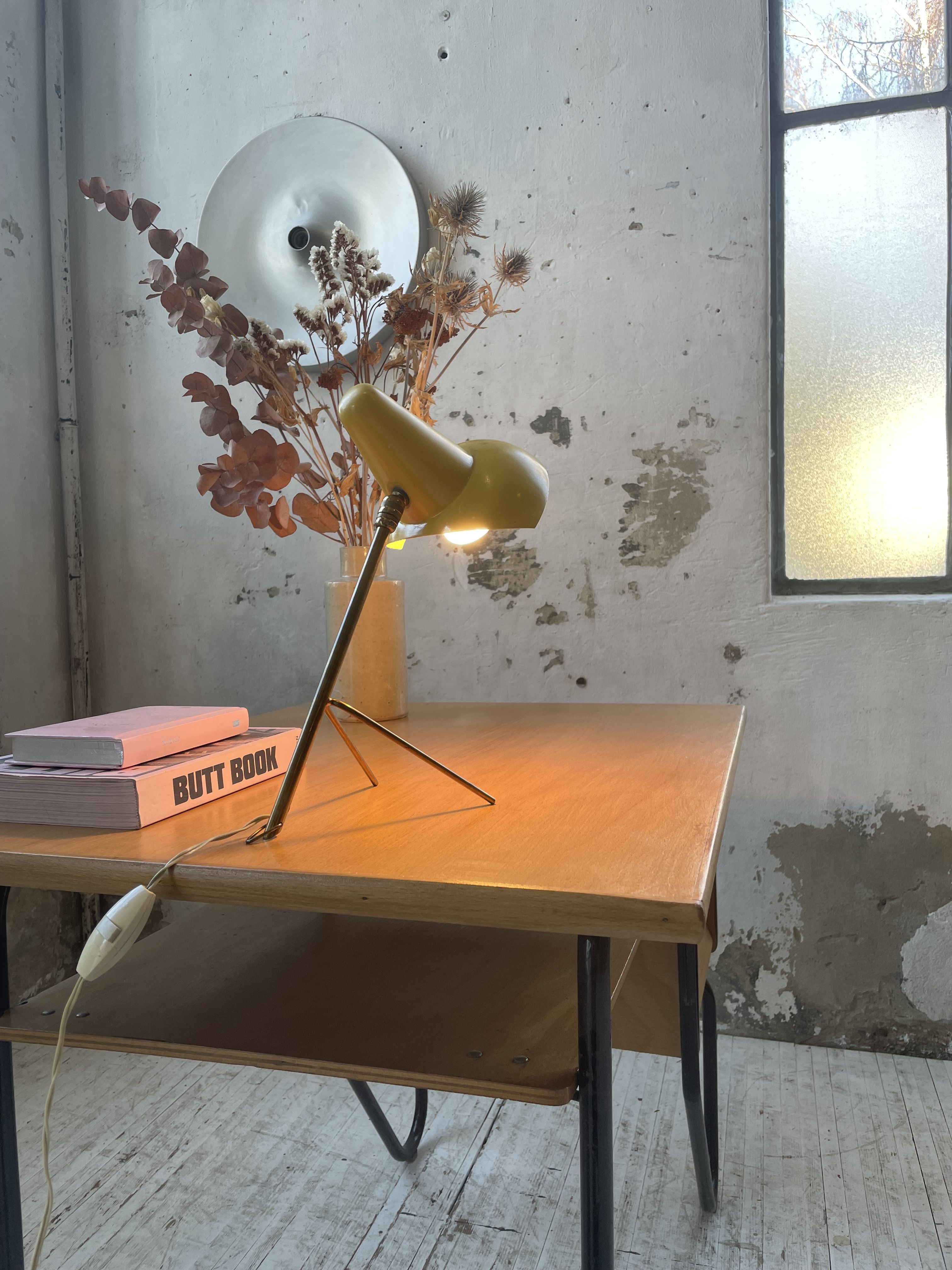 Lampe de bureau cocotte jaune
