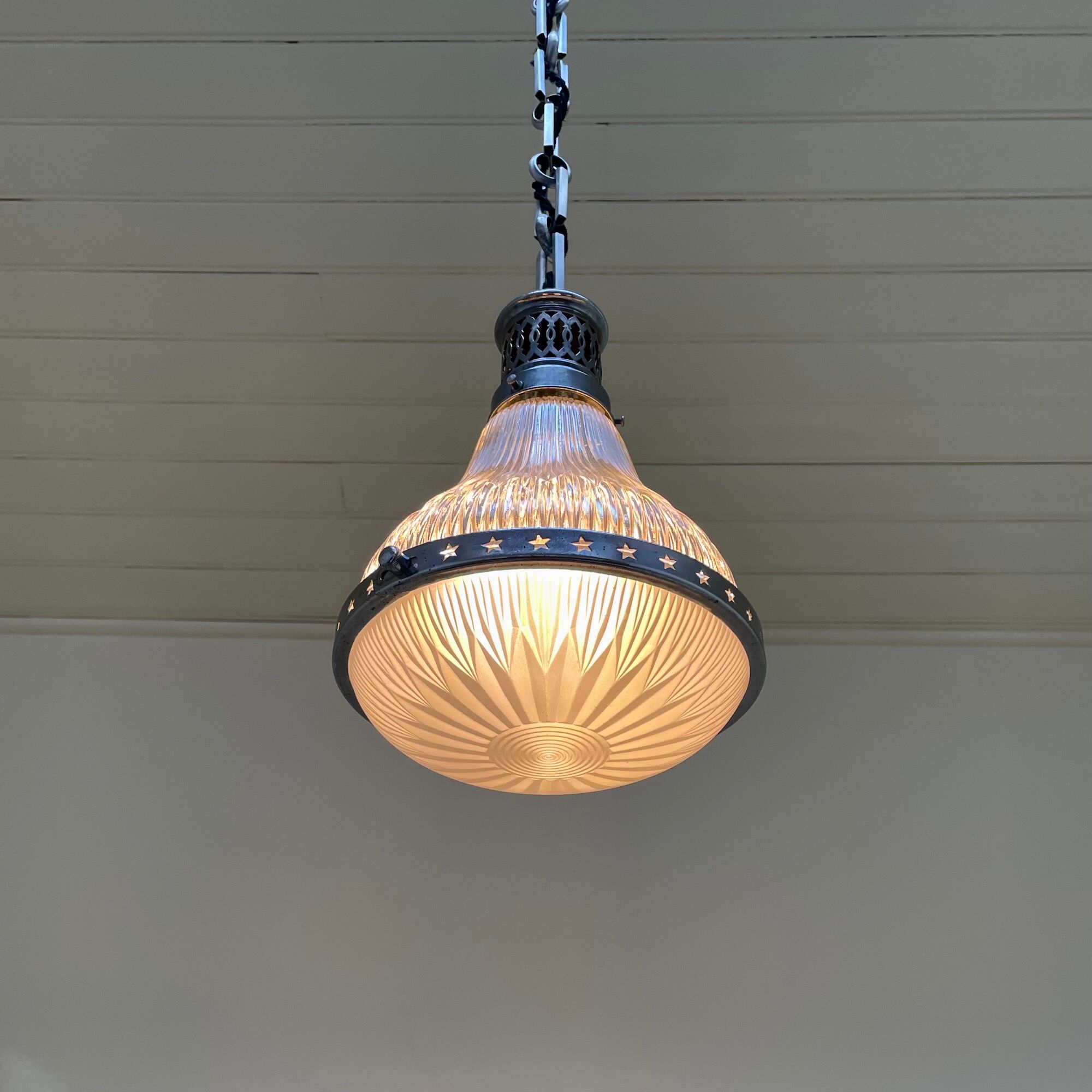 Holophane star suspension