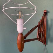 Lampe à ciseaux Le Klint vintage en chêne des années 1960