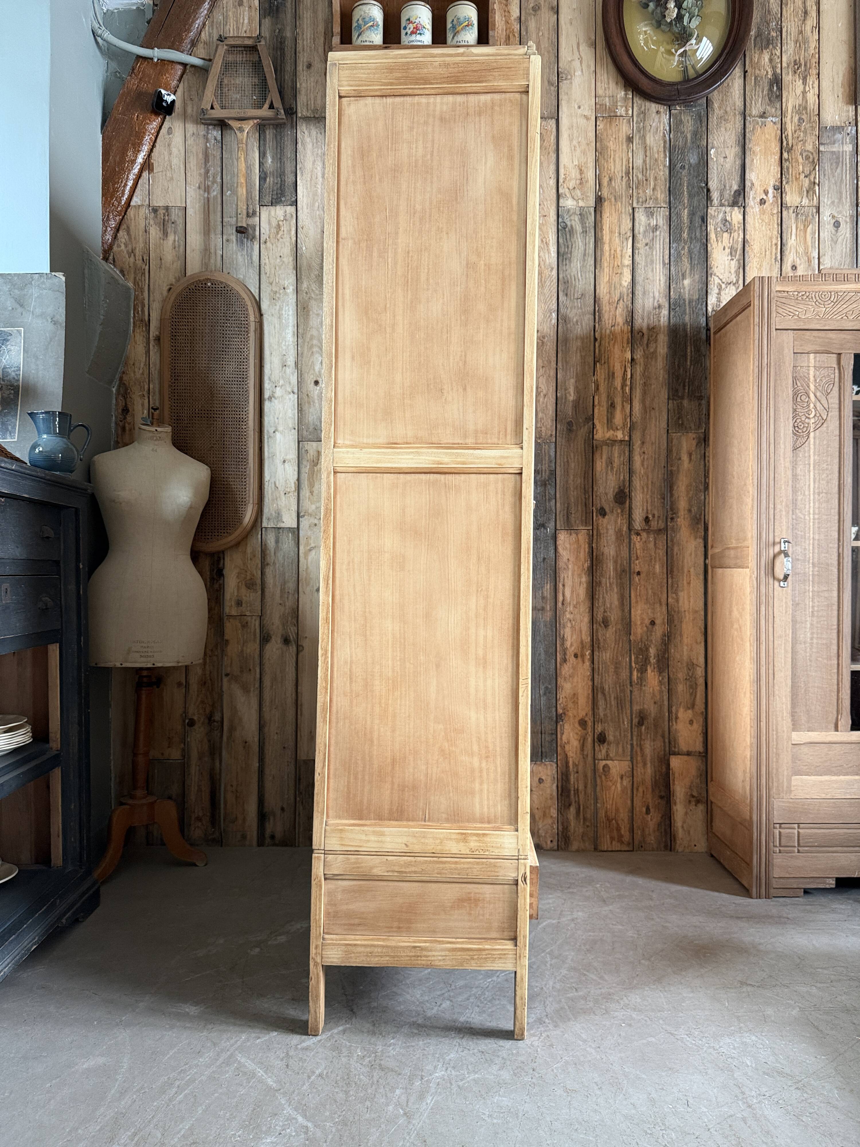 Art Deco Bonnetière (renovated)