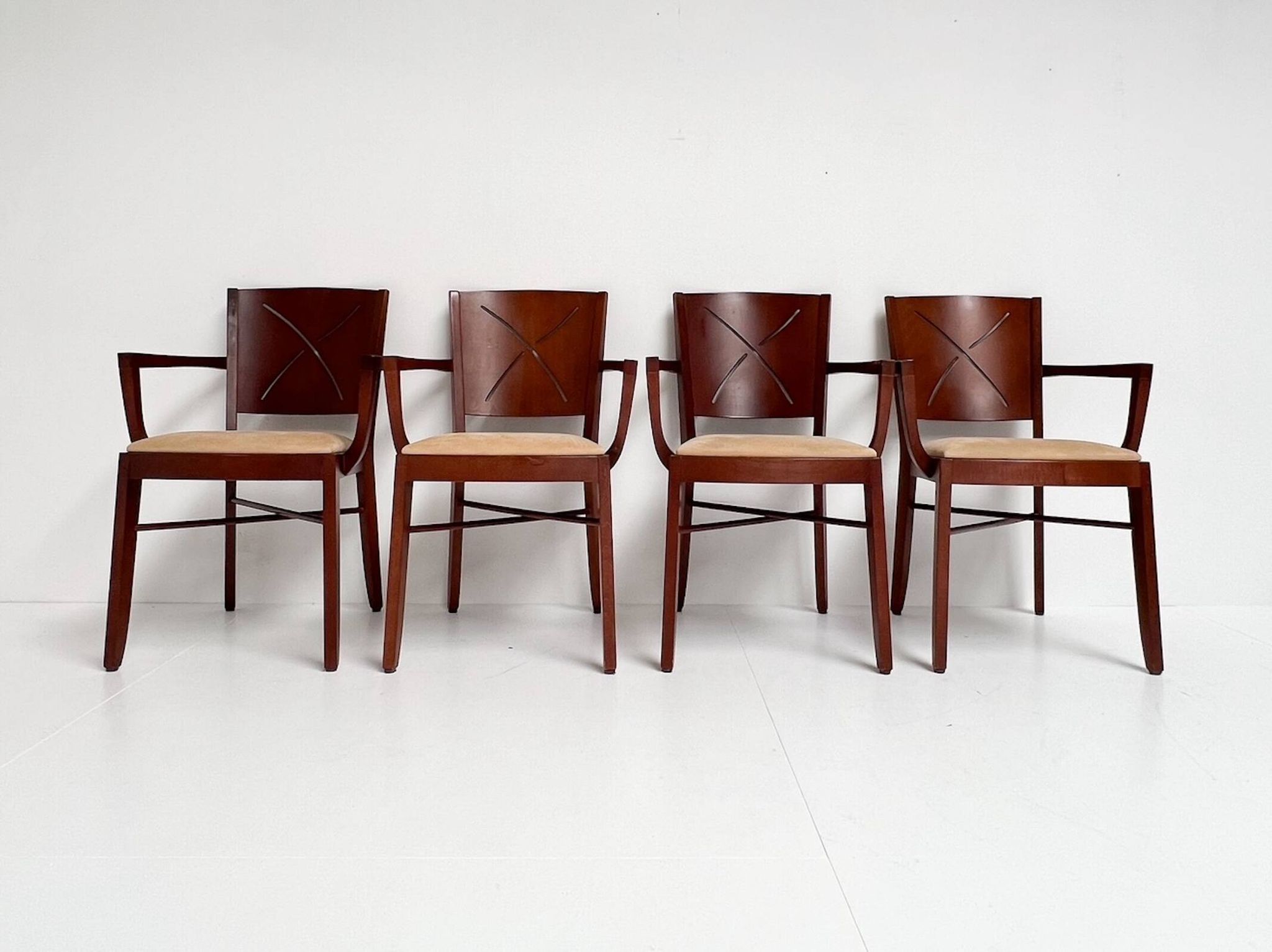 Ensemble de 4 chaises de salle à manger Andreu World, années 1960