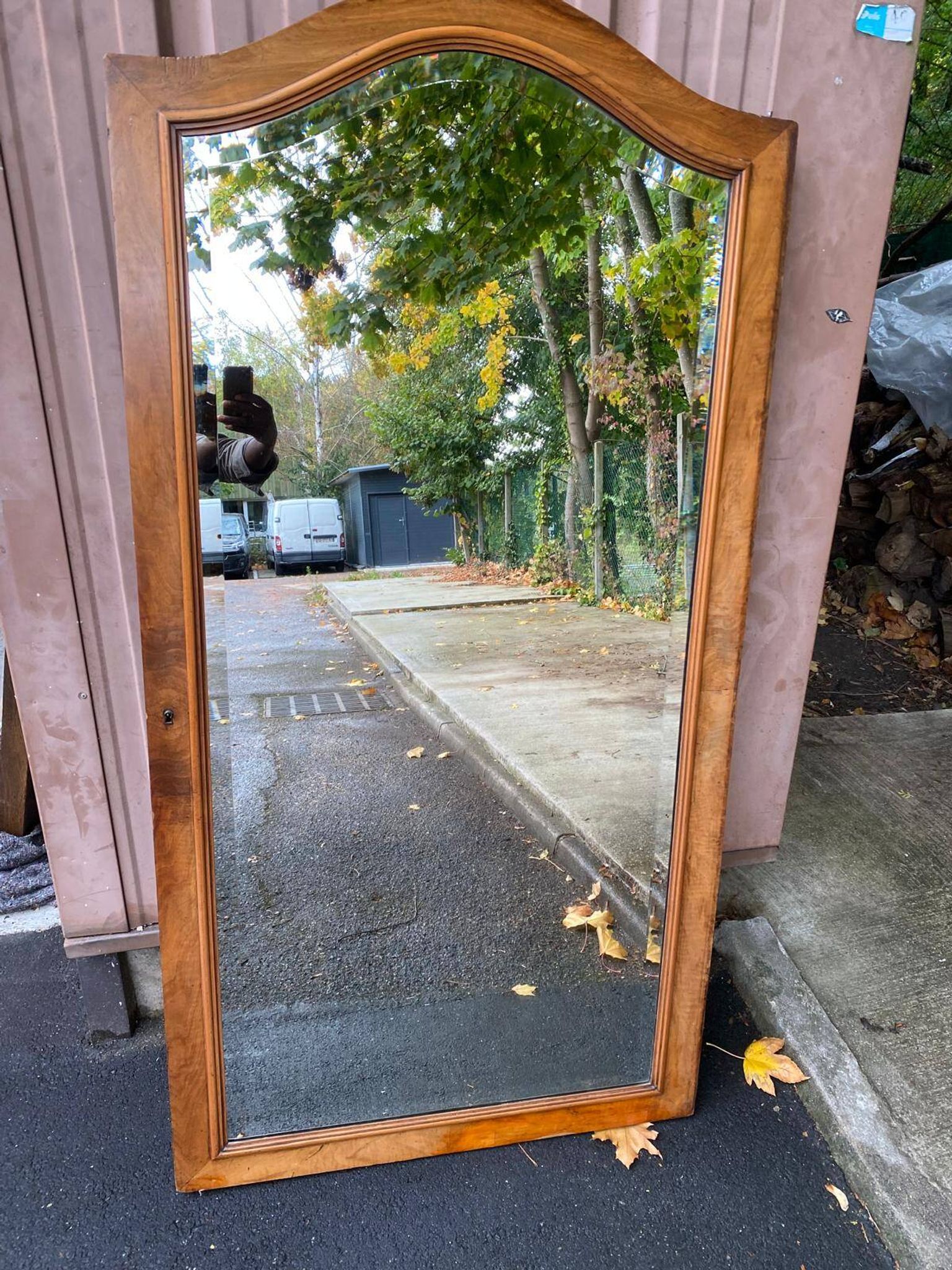 Louis XV beveled mirror in concave burr walnut 85x165cm