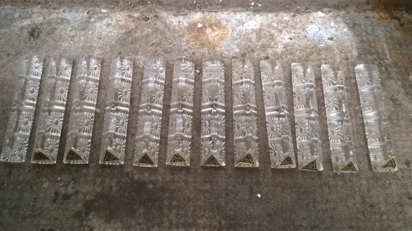 Porte-couteaux en cristal