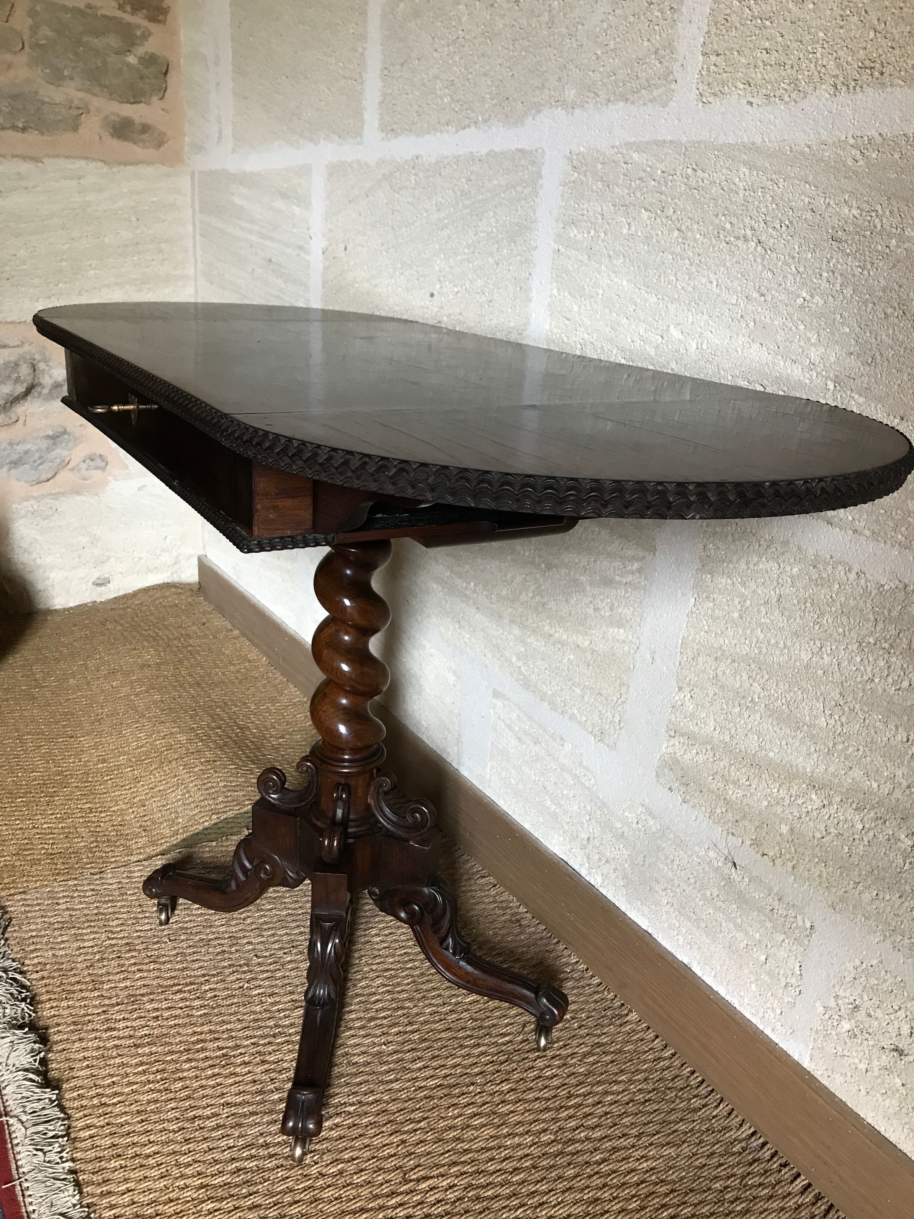 Table with flaps