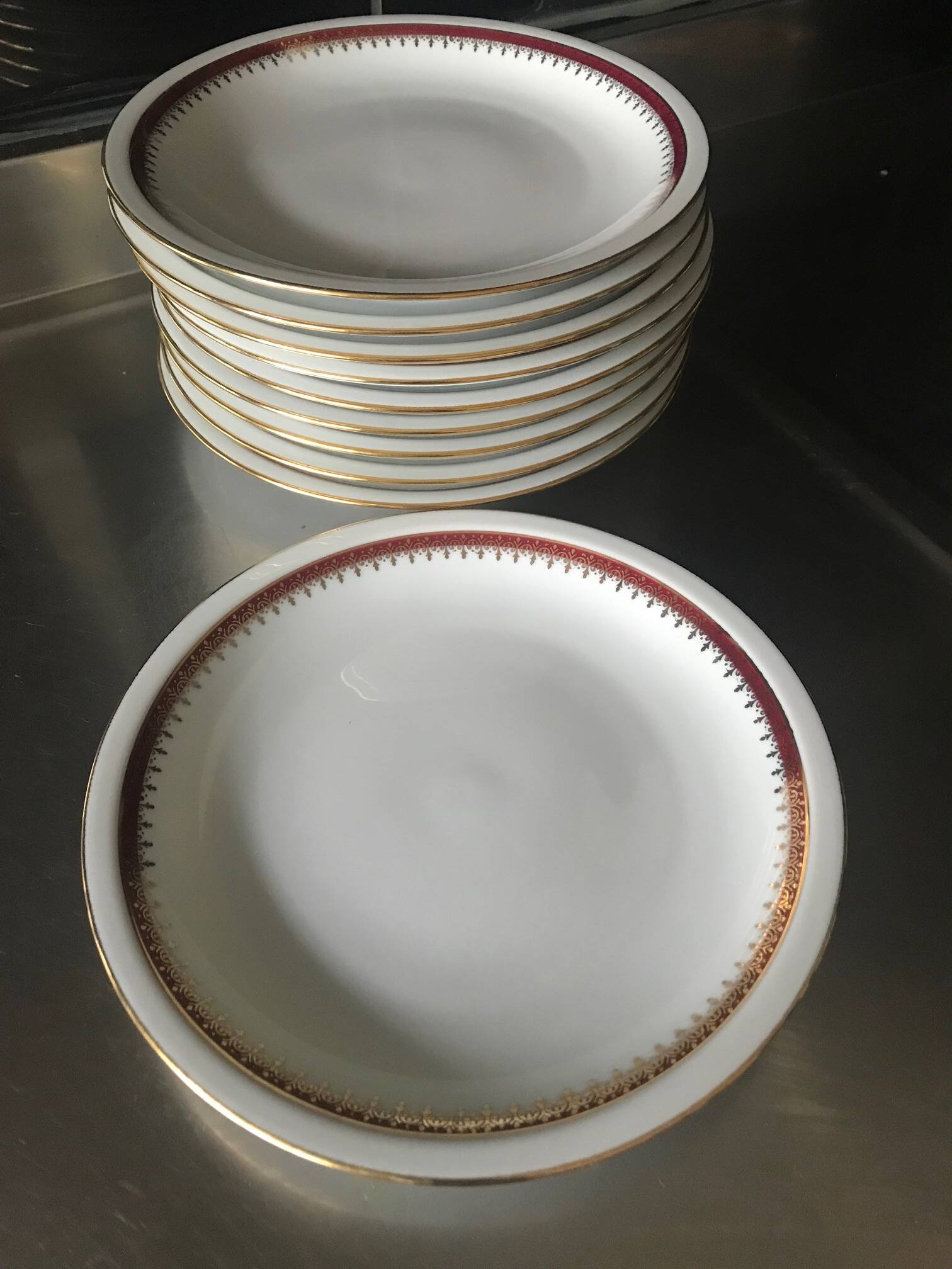 Set of 10 Berry High Porcelain dessert plates