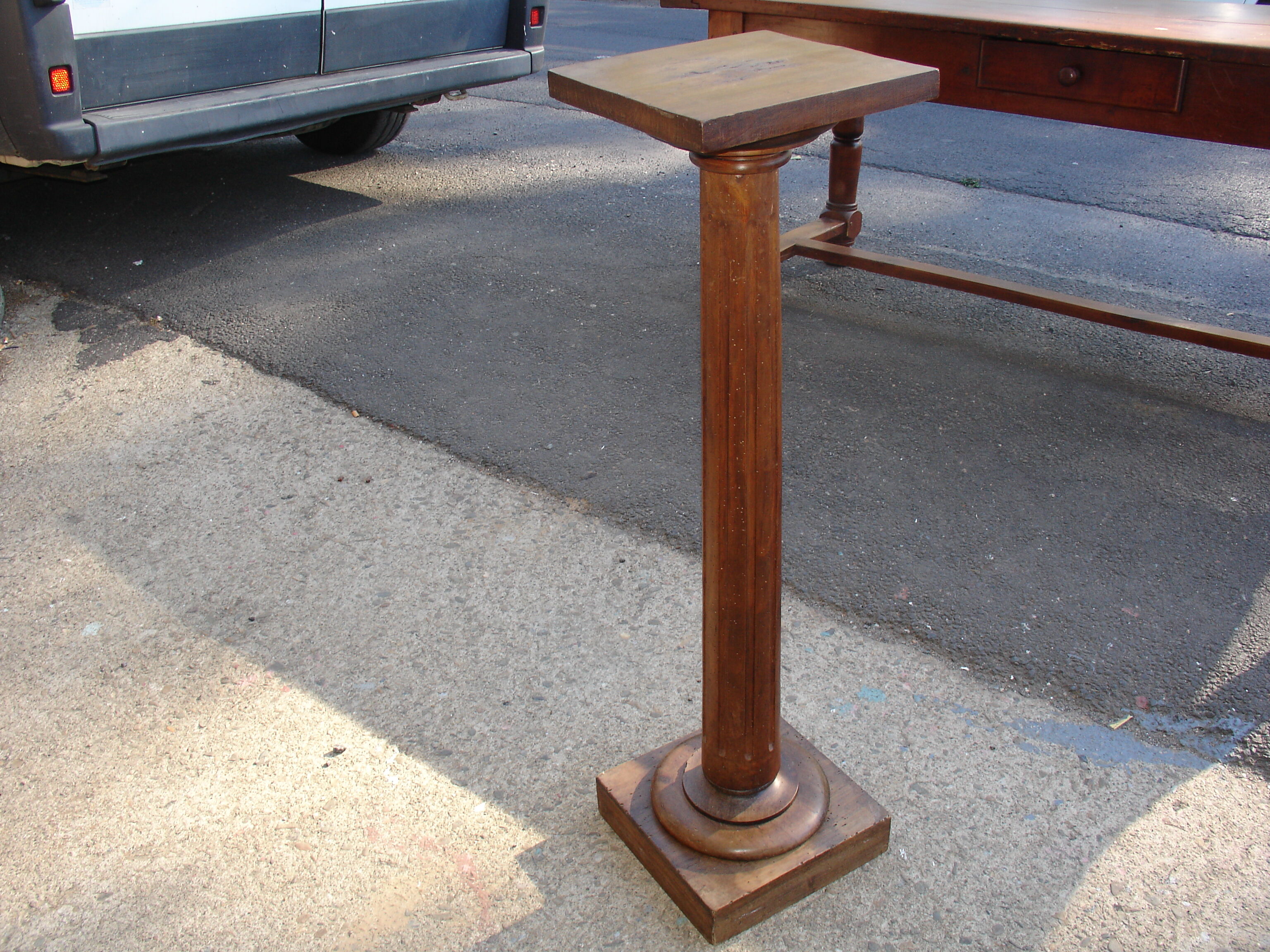 Column is statuary Beech 1900 in its own juice