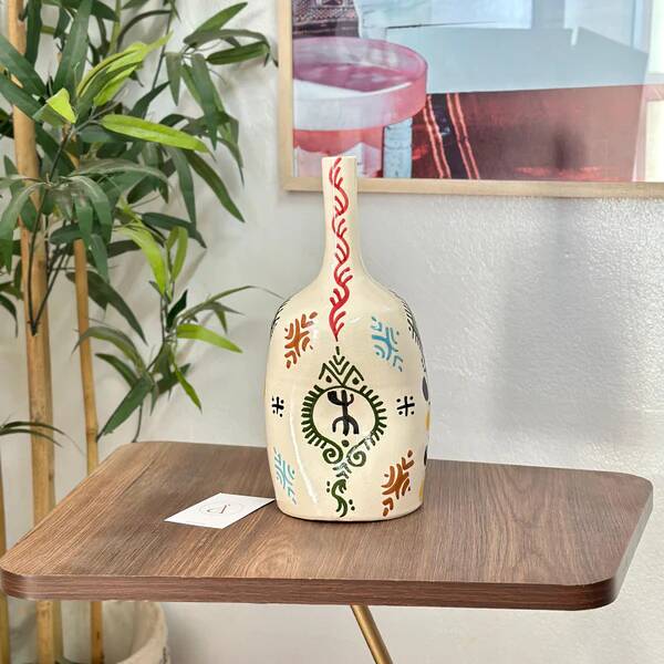 Artisanal vase Amazigh bottle 4