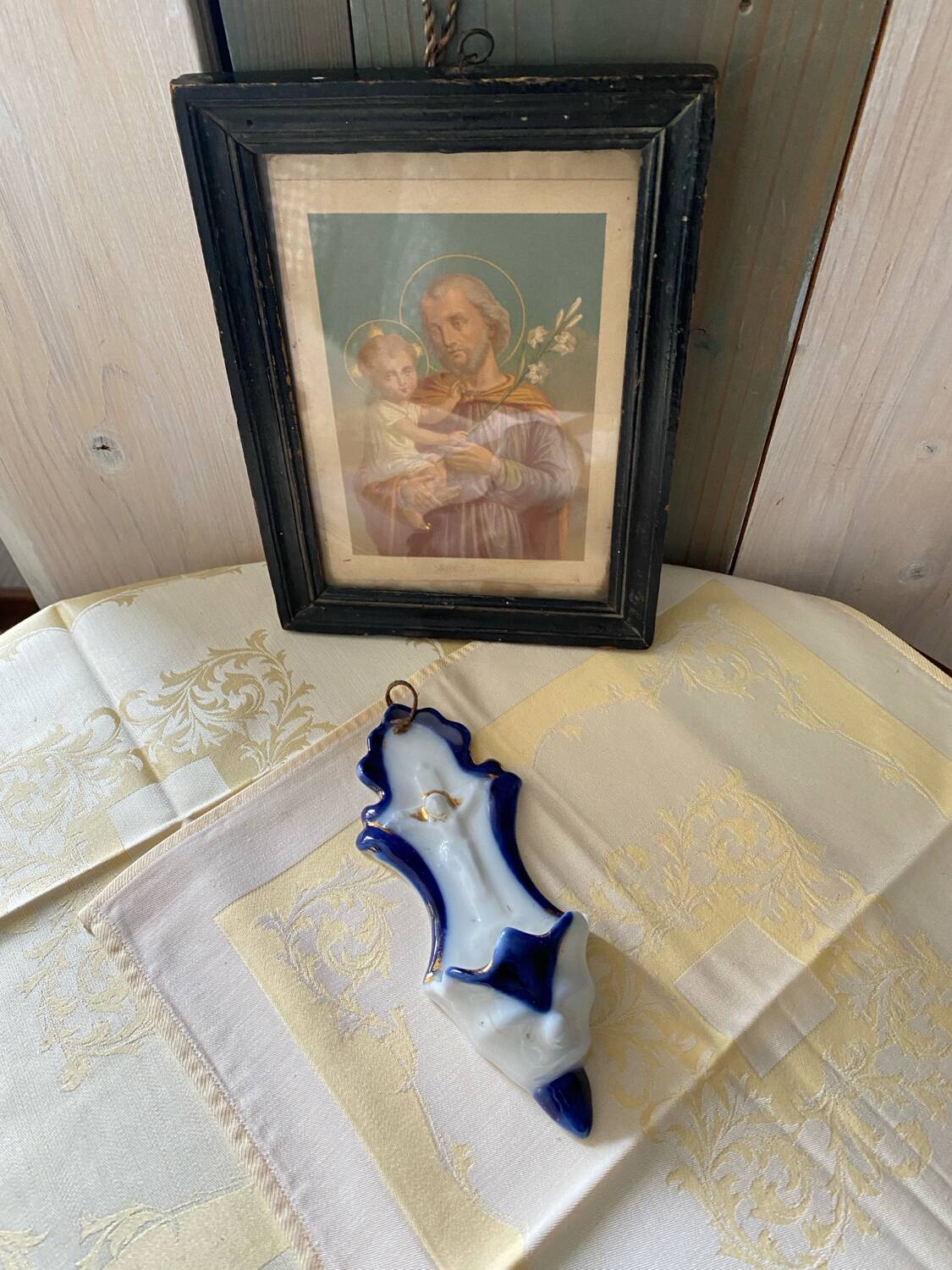 Paris porcelain stoup 19th century