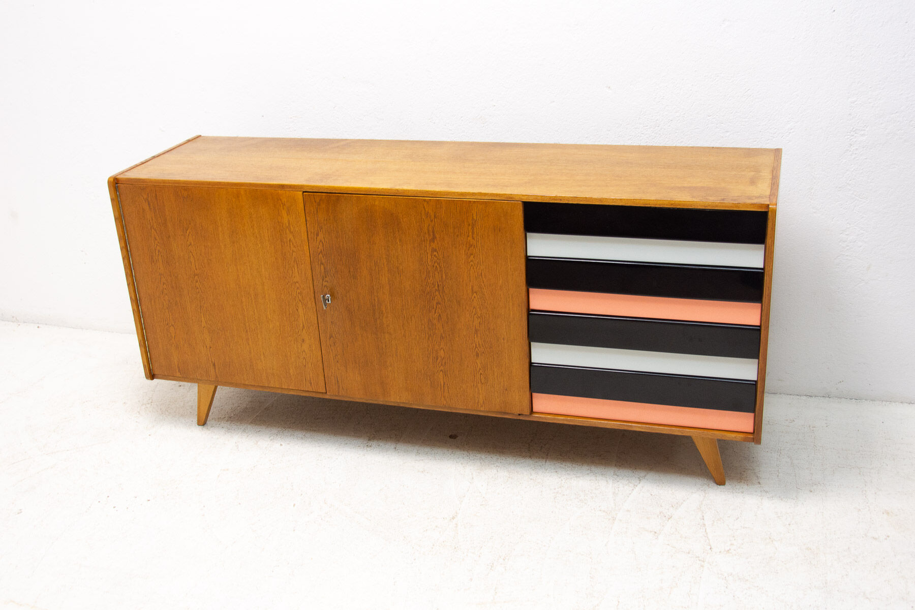 Mid Century U-460 sideboard by Jiří Jiroutek for Interiér Praha