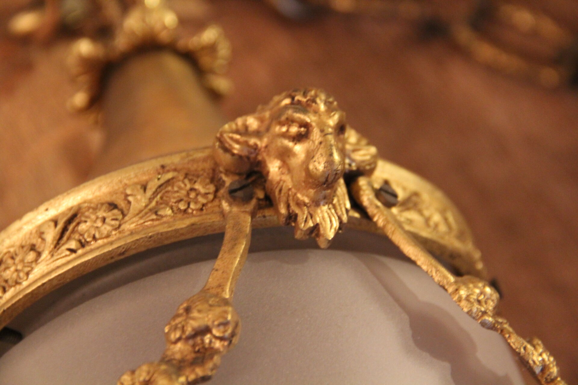 Shell chandelier 1900, frosted glass engraved and bronze