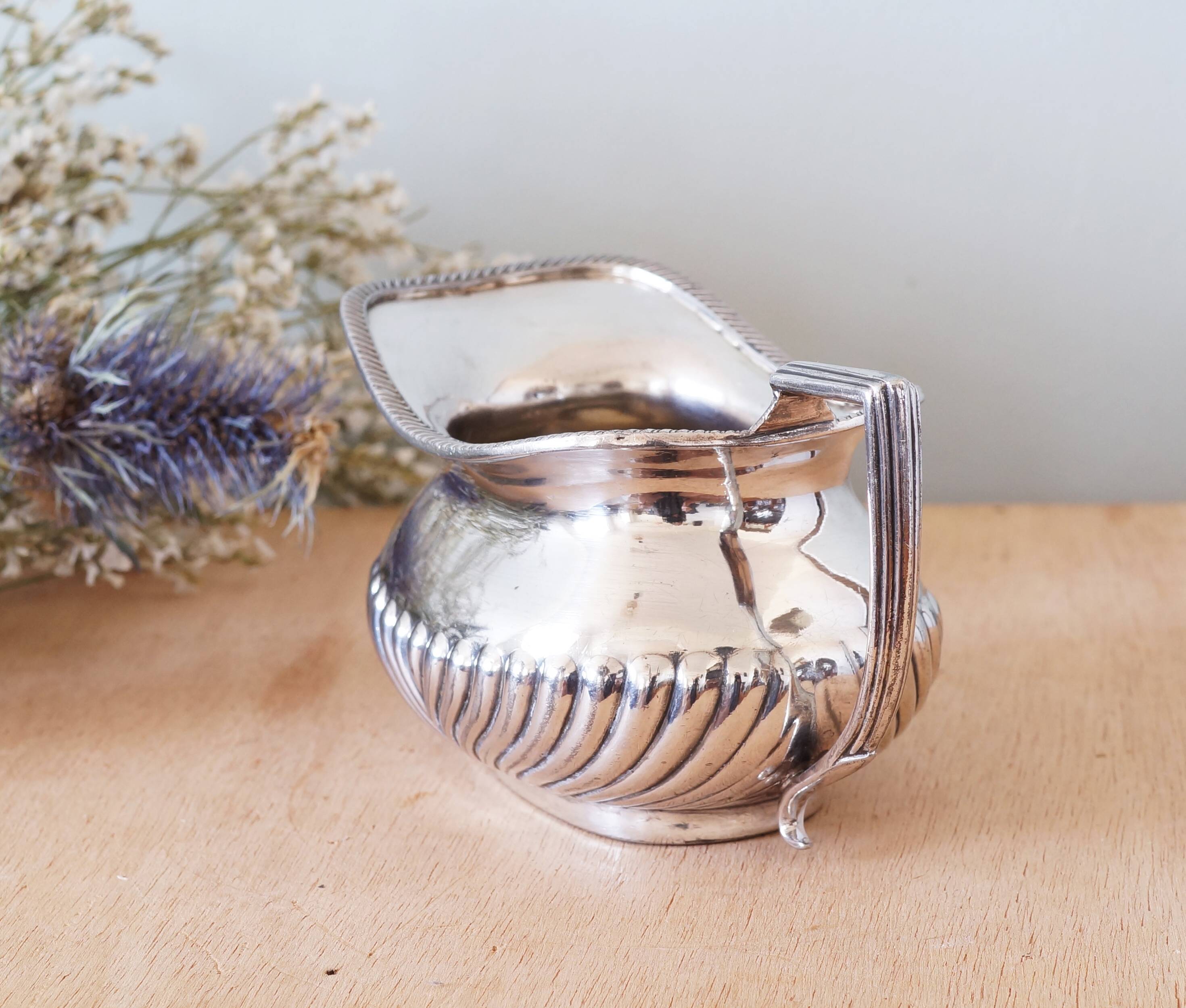 Reid & Sons silver-plated metal sauce