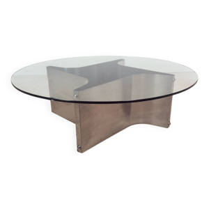 Table basse attribuée