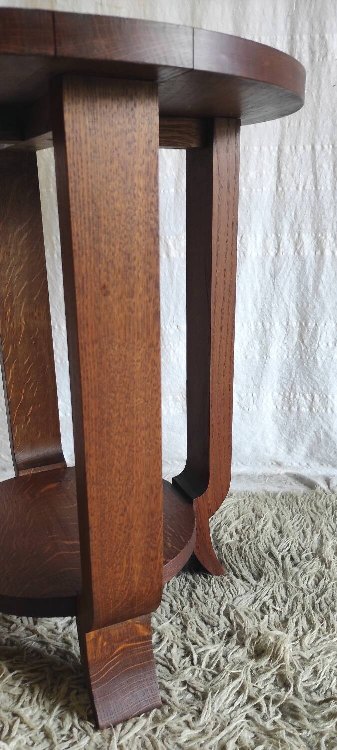 Art Deco pedestal table in solid oak - mid. 20th century