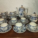 Ancien service à café en Faïence Henriot Quimper à décor floral et élégant bleu