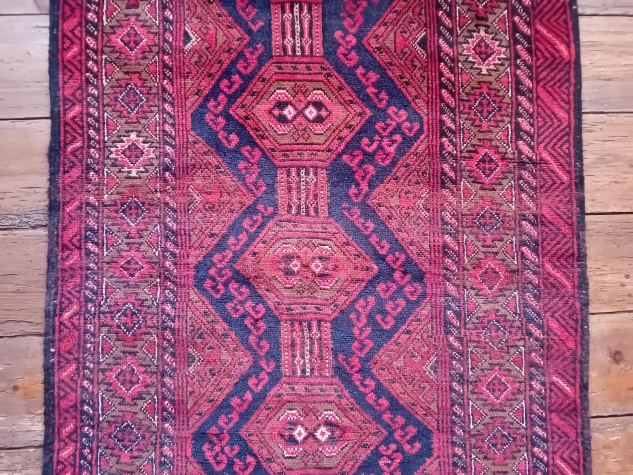 Handmade Persian Beluch rug 180x100cm