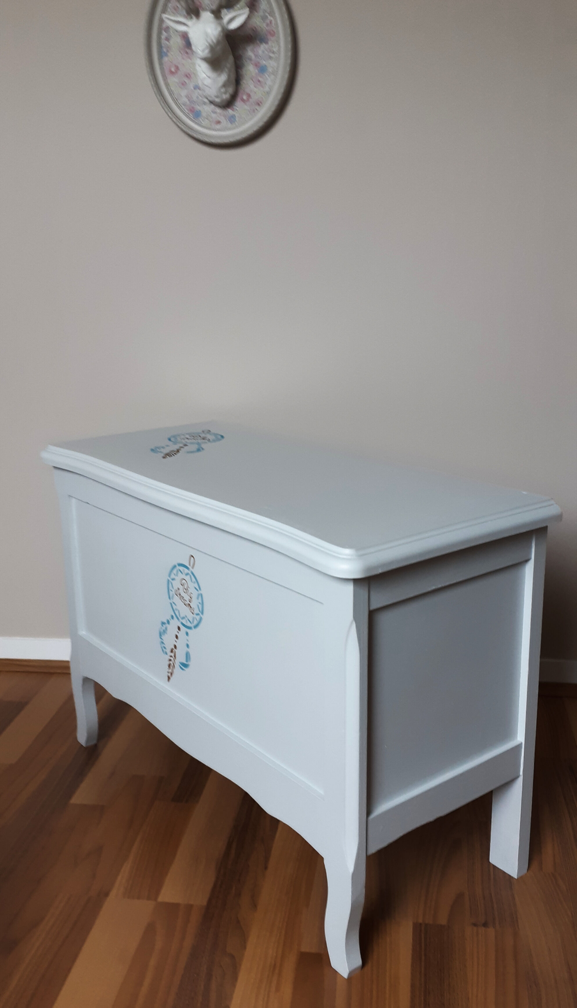 Redesigned wooden toy box