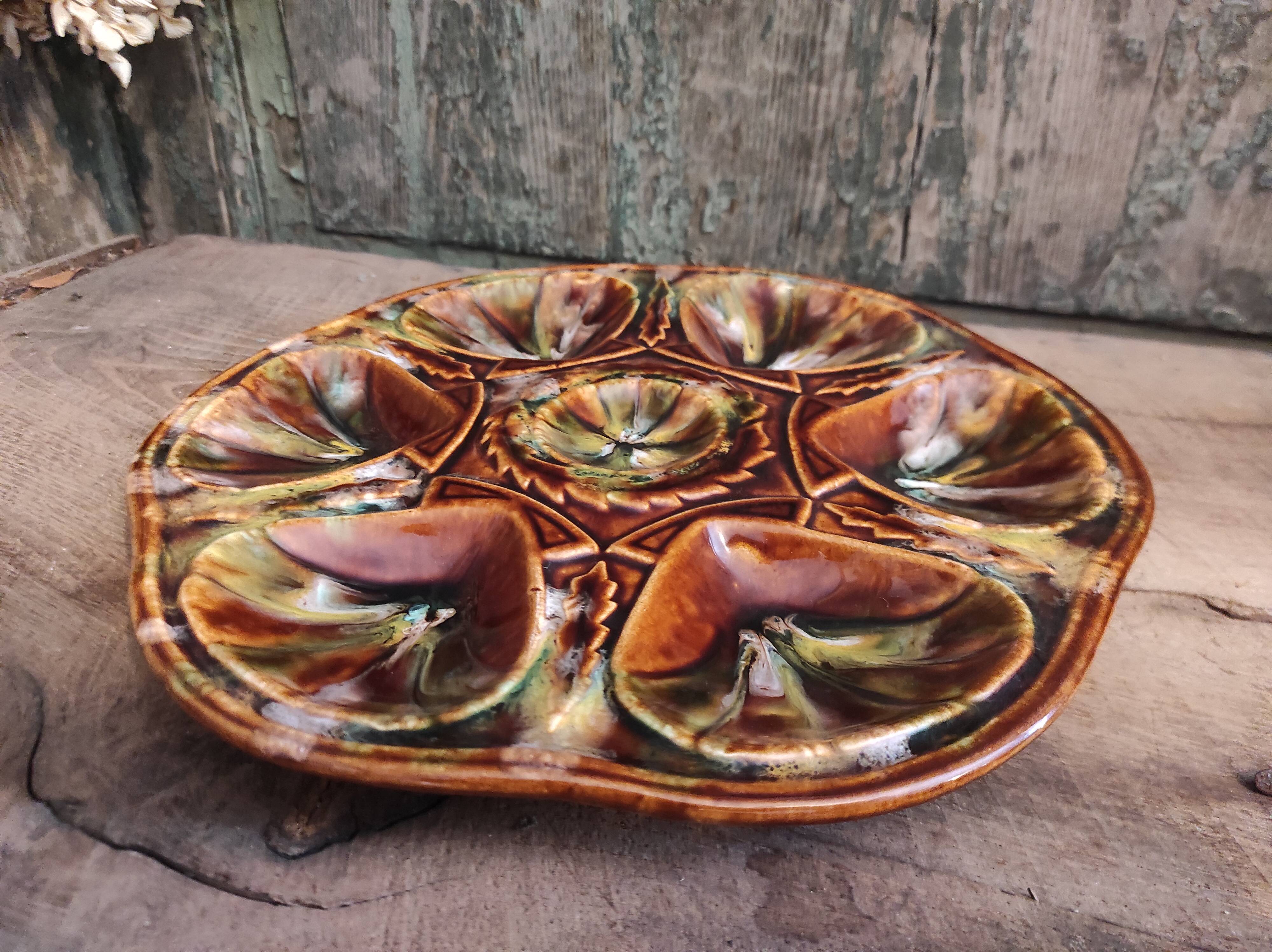 Vintage French oyster plate in Majolica from Vallauris