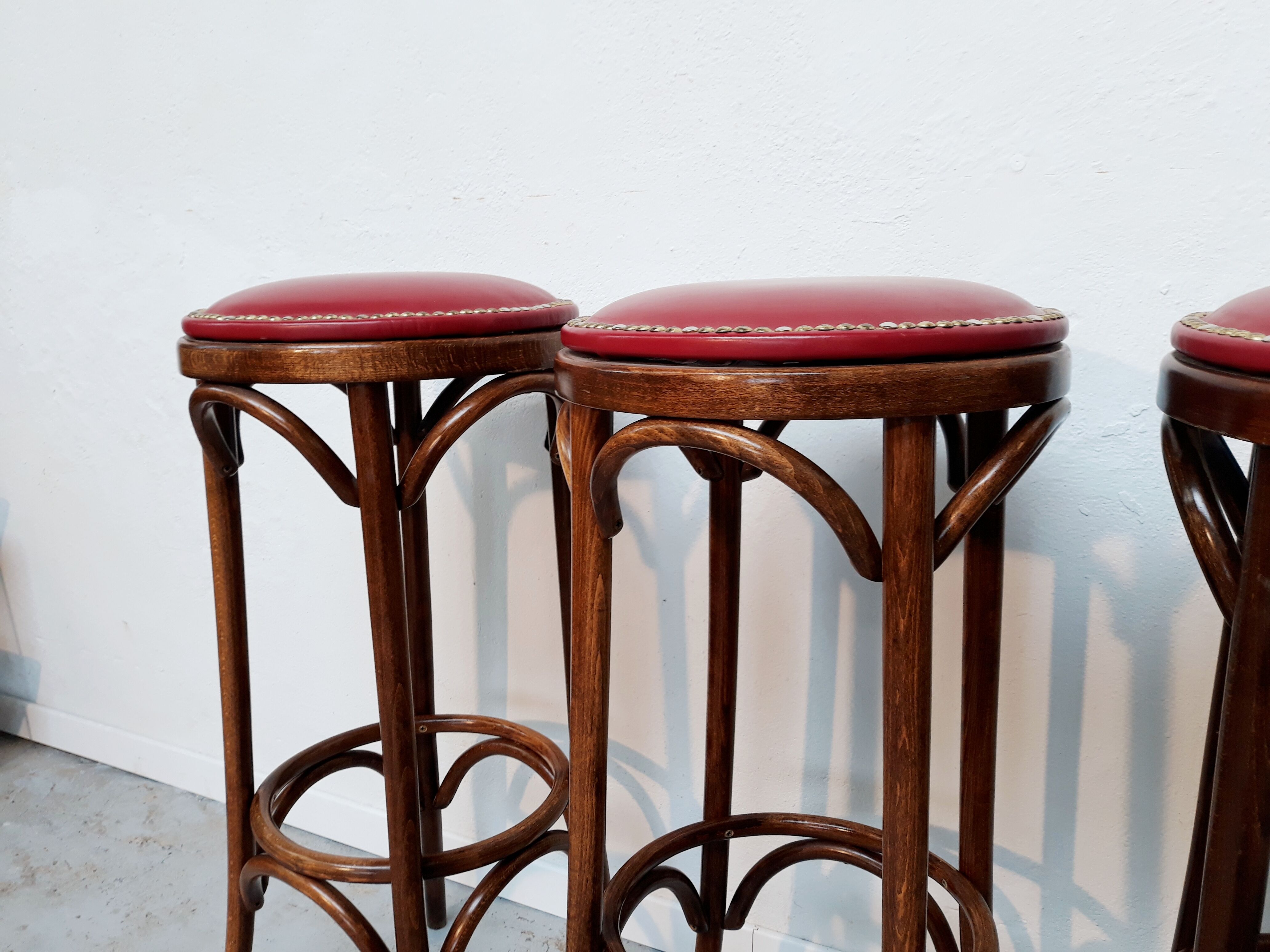 Set of 4 vintage bistro stools