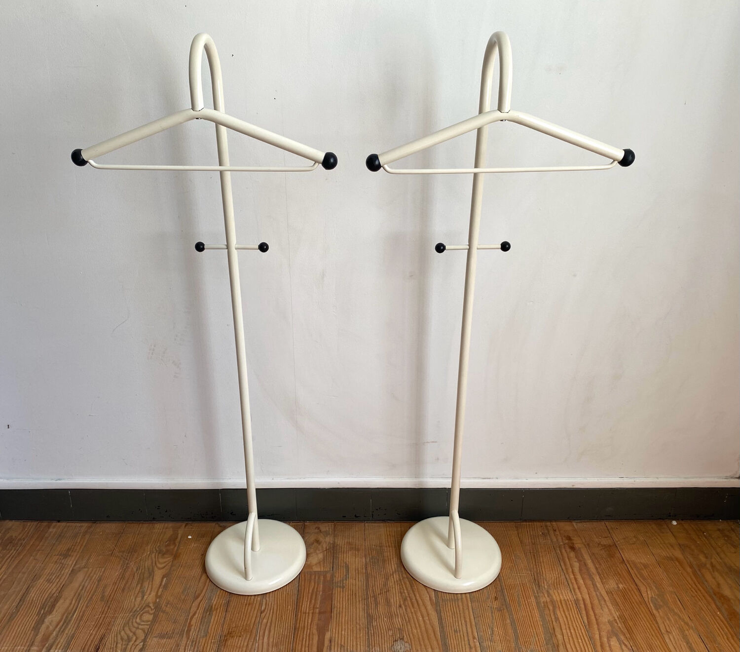 Tubular metal valet 1980