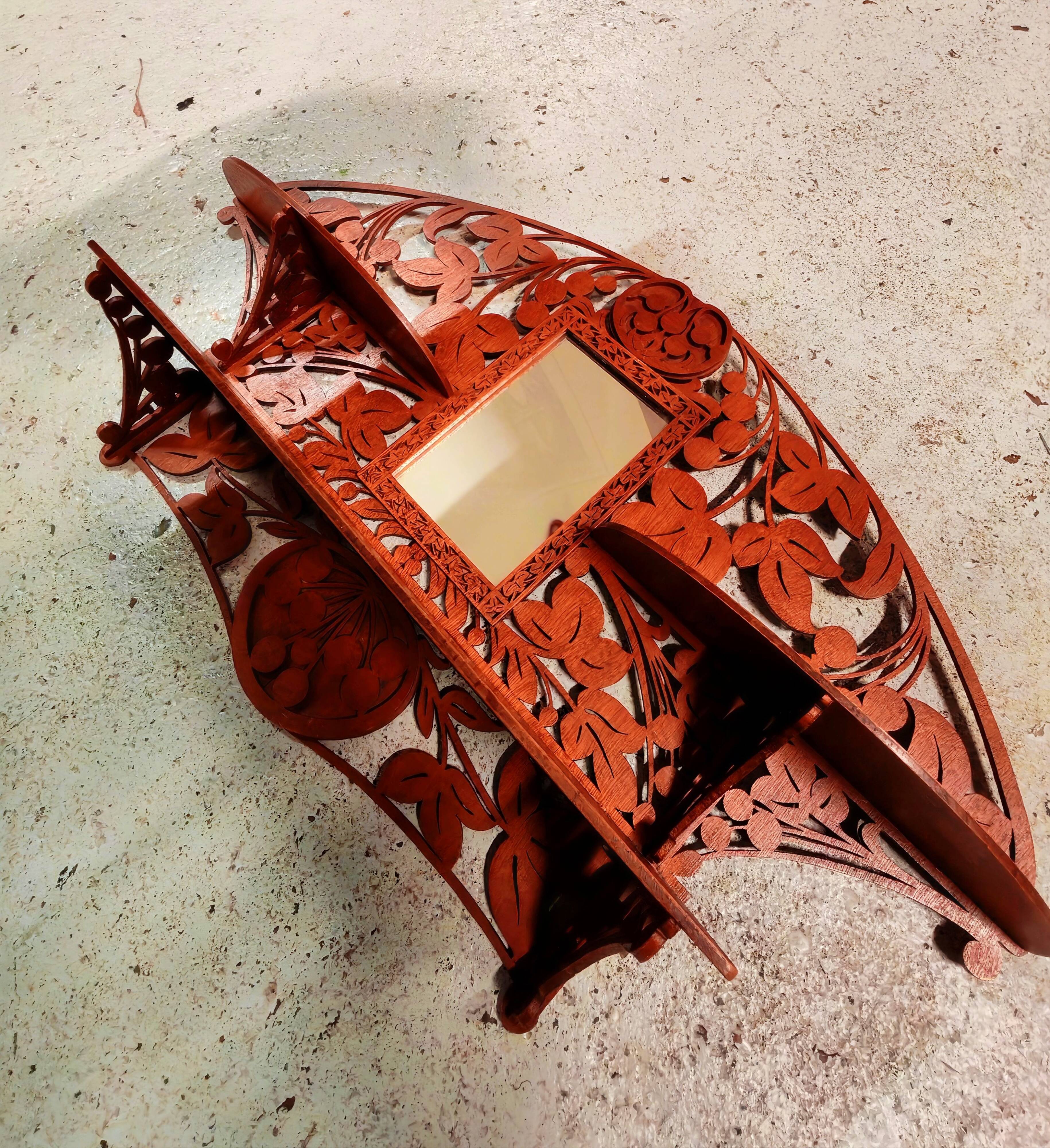 Wall shelf in carved wood and mirror – Art Nouveau style