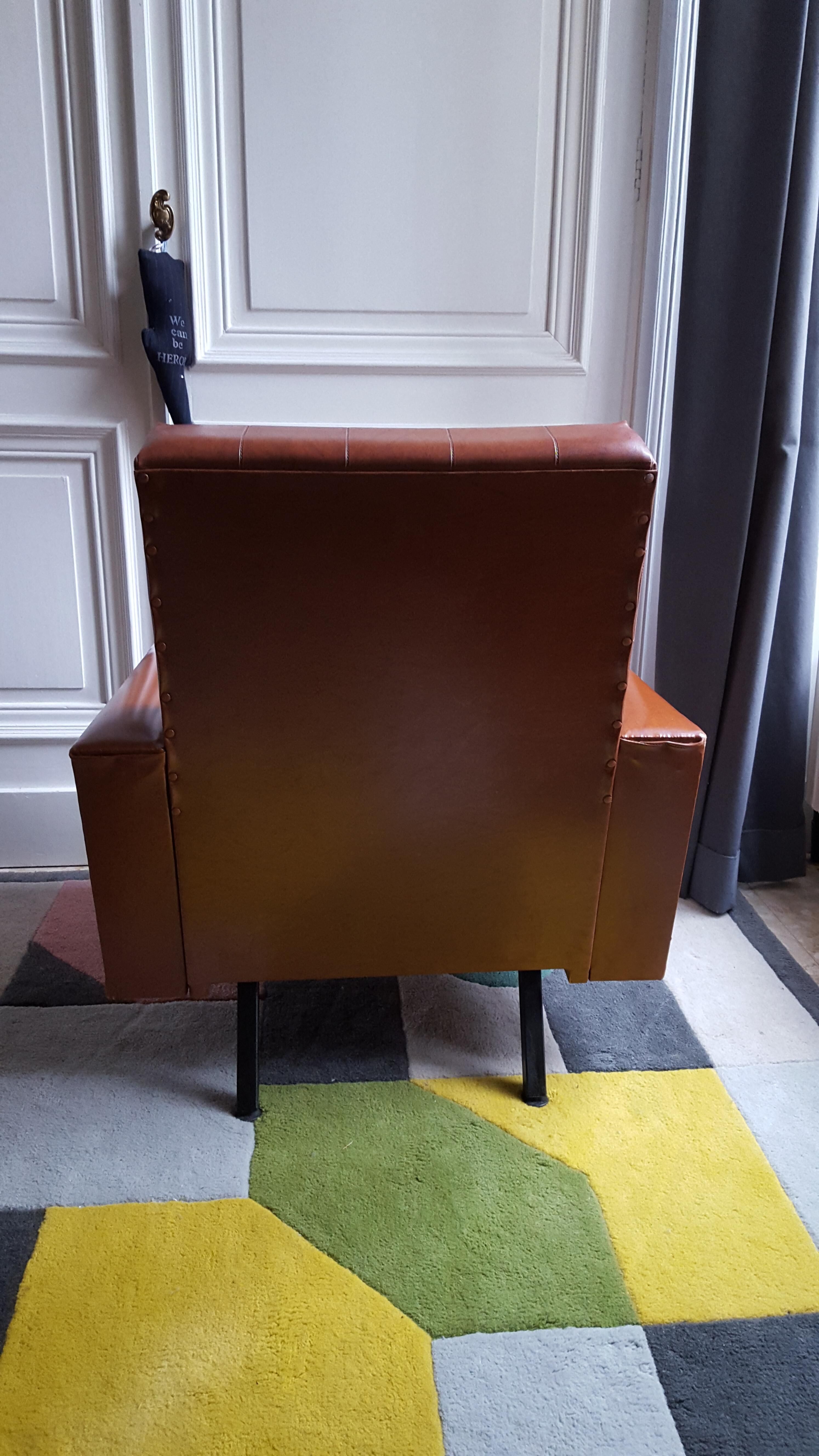 Camel armchair in leatherette years 70/80 feet compass