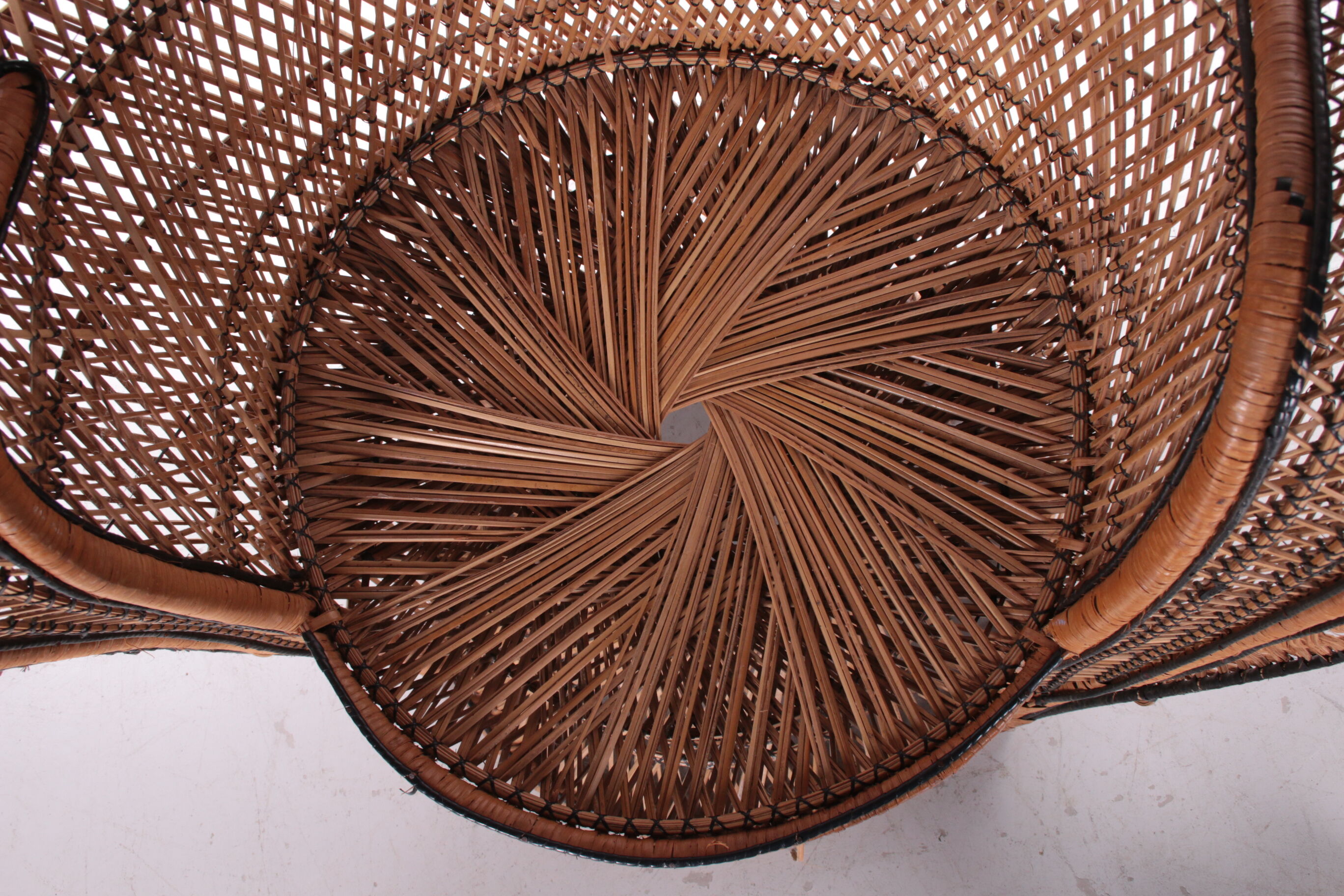 French King Sized Emmanuelle Peacock Chair, 1960s