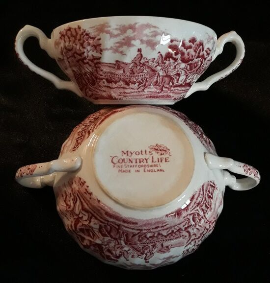 Duo de tasses dites " trembleuses " années 80, Angleterre