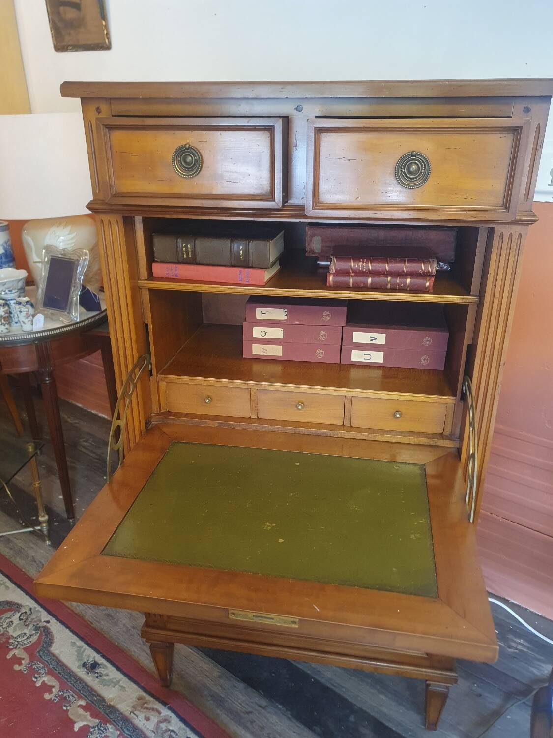Secrétaire de style Louis 16