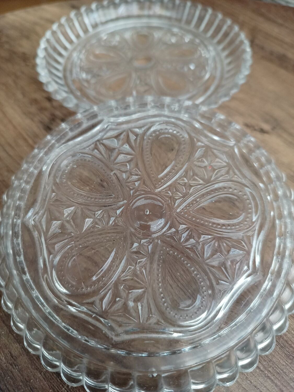 Set of six vontahe glass bottle rest
