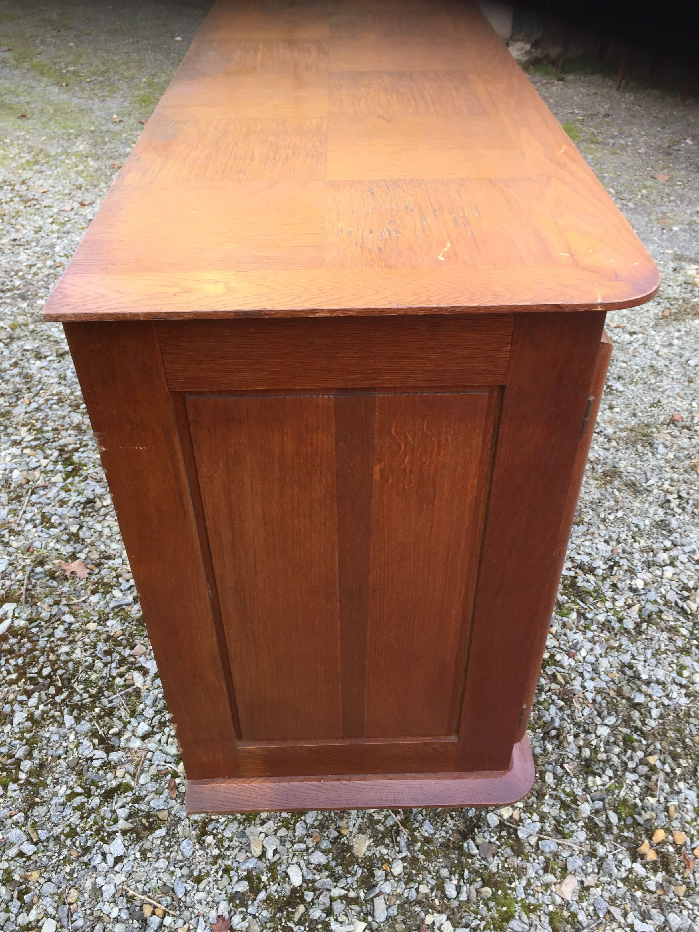 Sideboard in oak compass feet