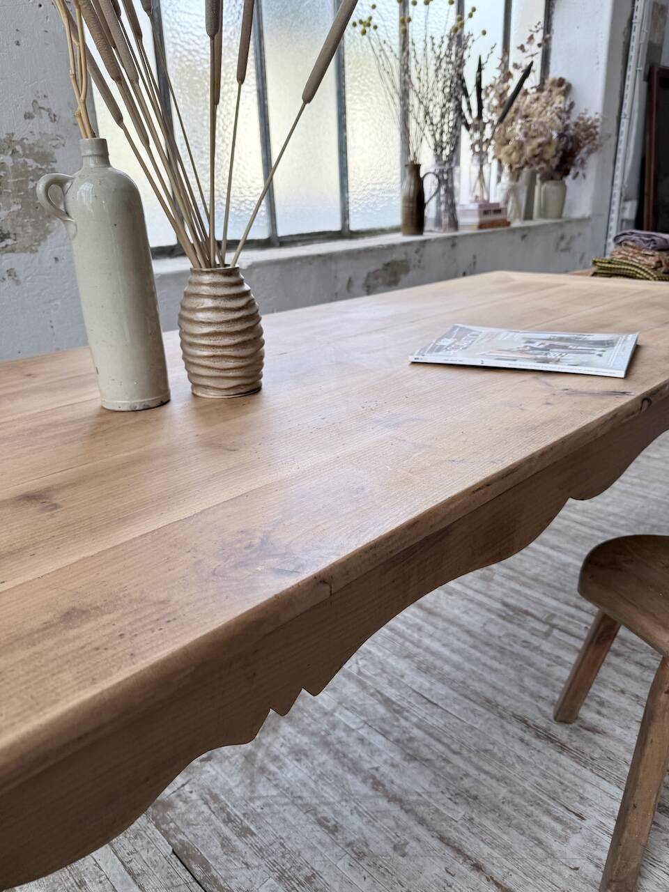 Farm table cherry wood with curved legs, 19th century.