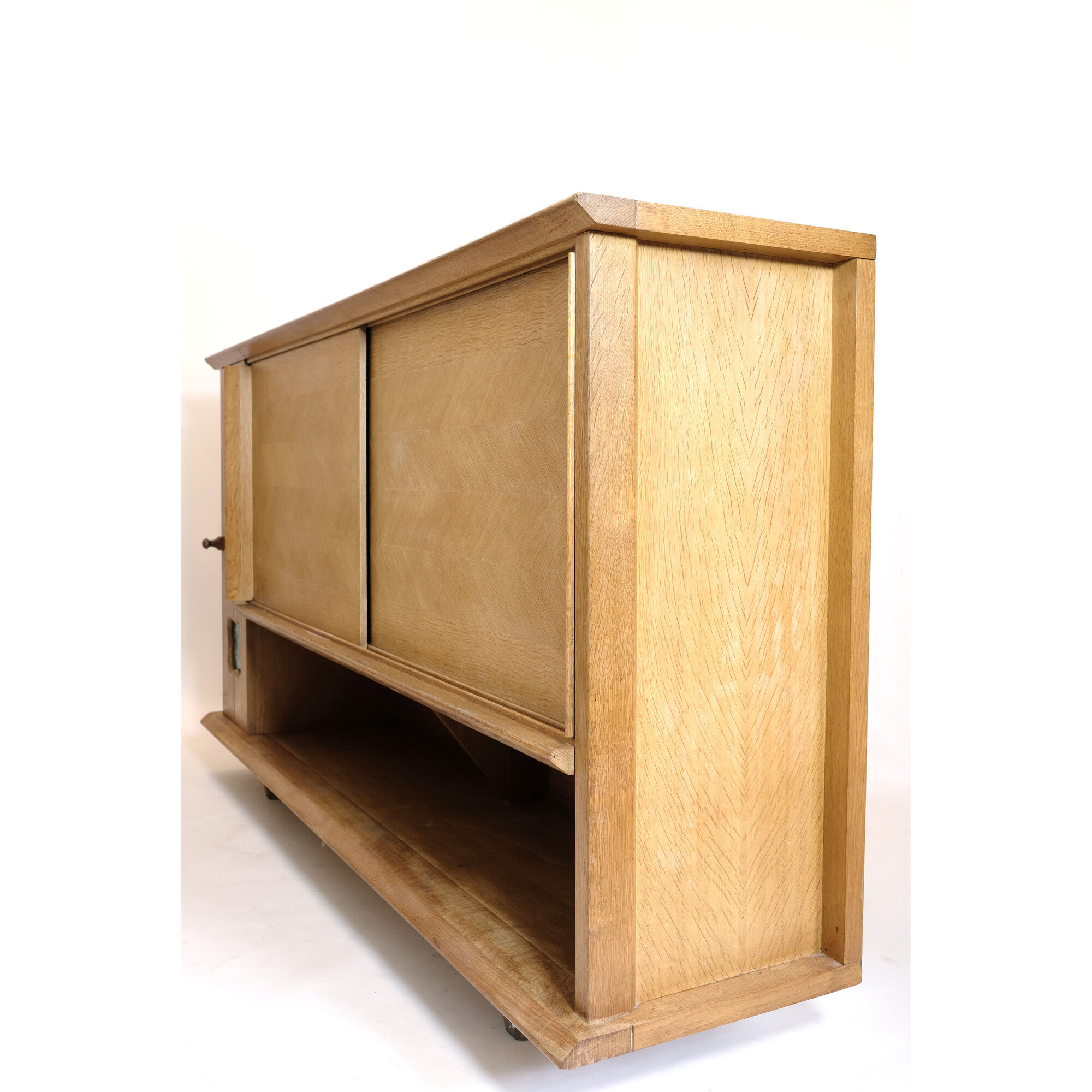 Robert Guillerme & Jacques Chambron, sideboard en chêne, Votre Maison, 1960-1970.