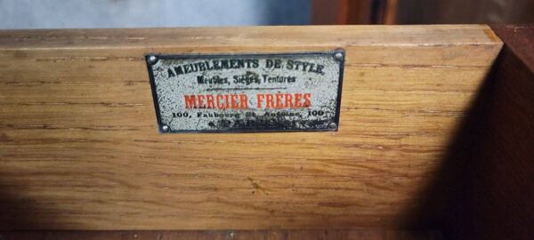 D'après Louis Majorelle : Rare et grand meuble époque Art Nouveau en acajou