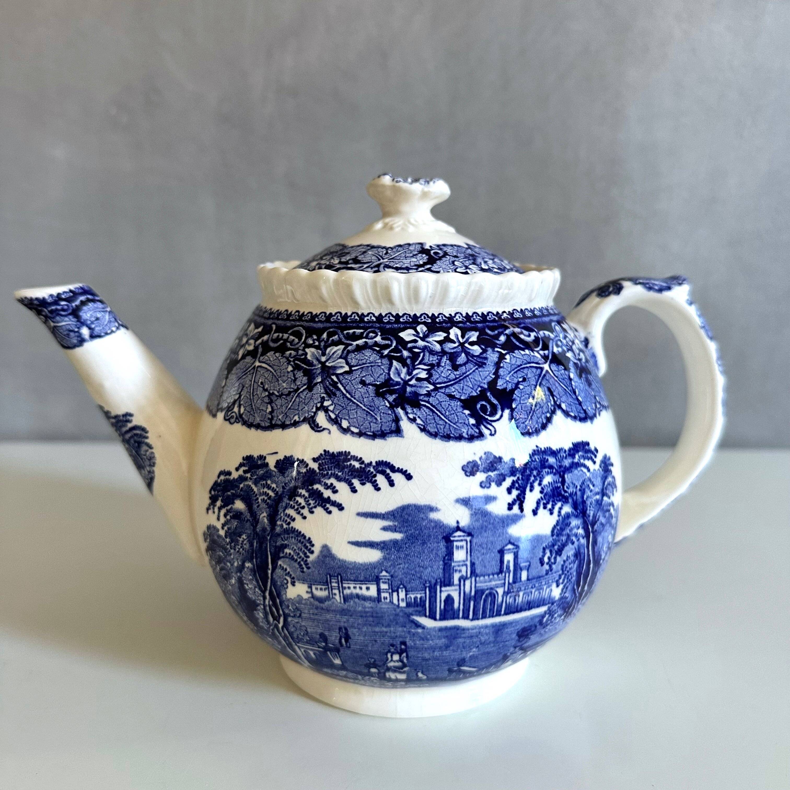 Théière « Vista Blue » de Mason – Faïence anglaise bleue et blanche