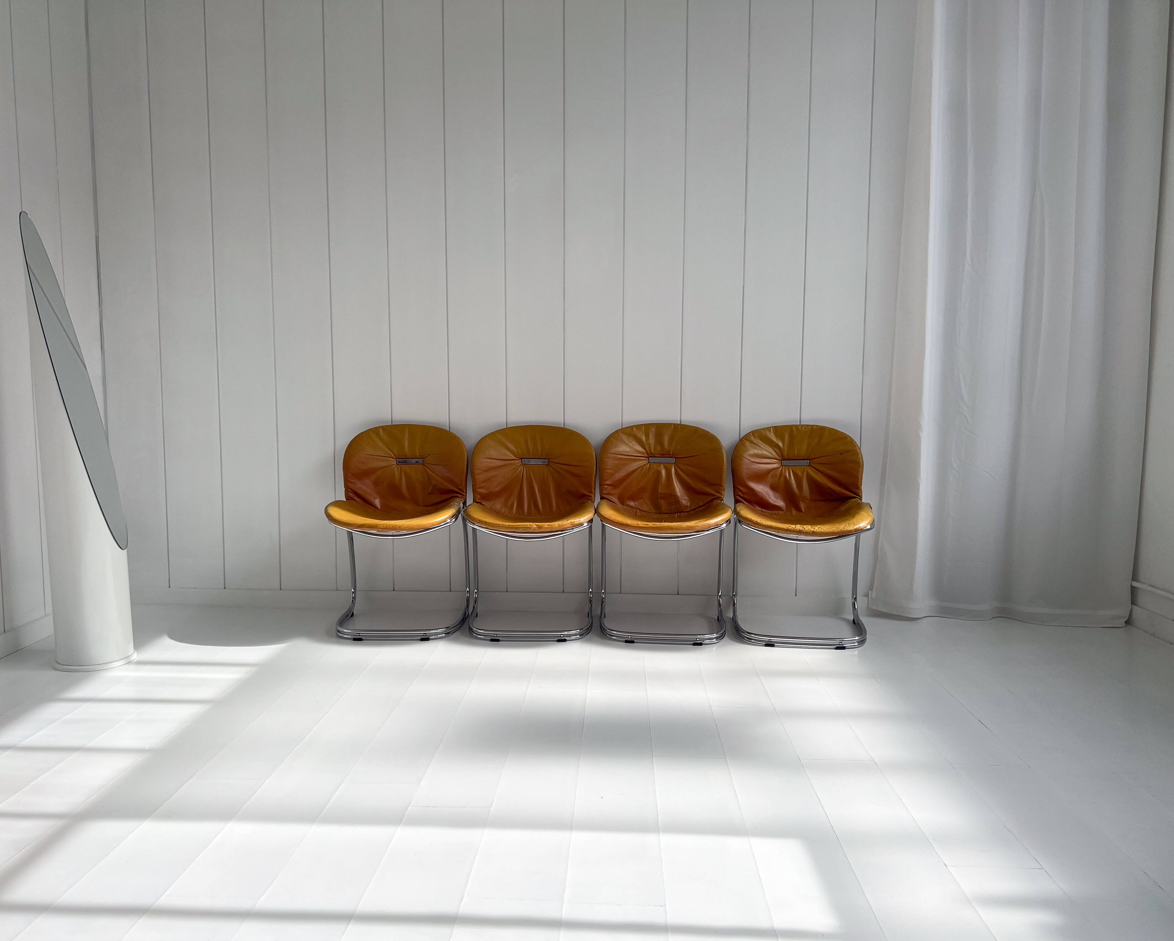 Set de 4 chaises "Sabrina" par Gastone Rinaldi