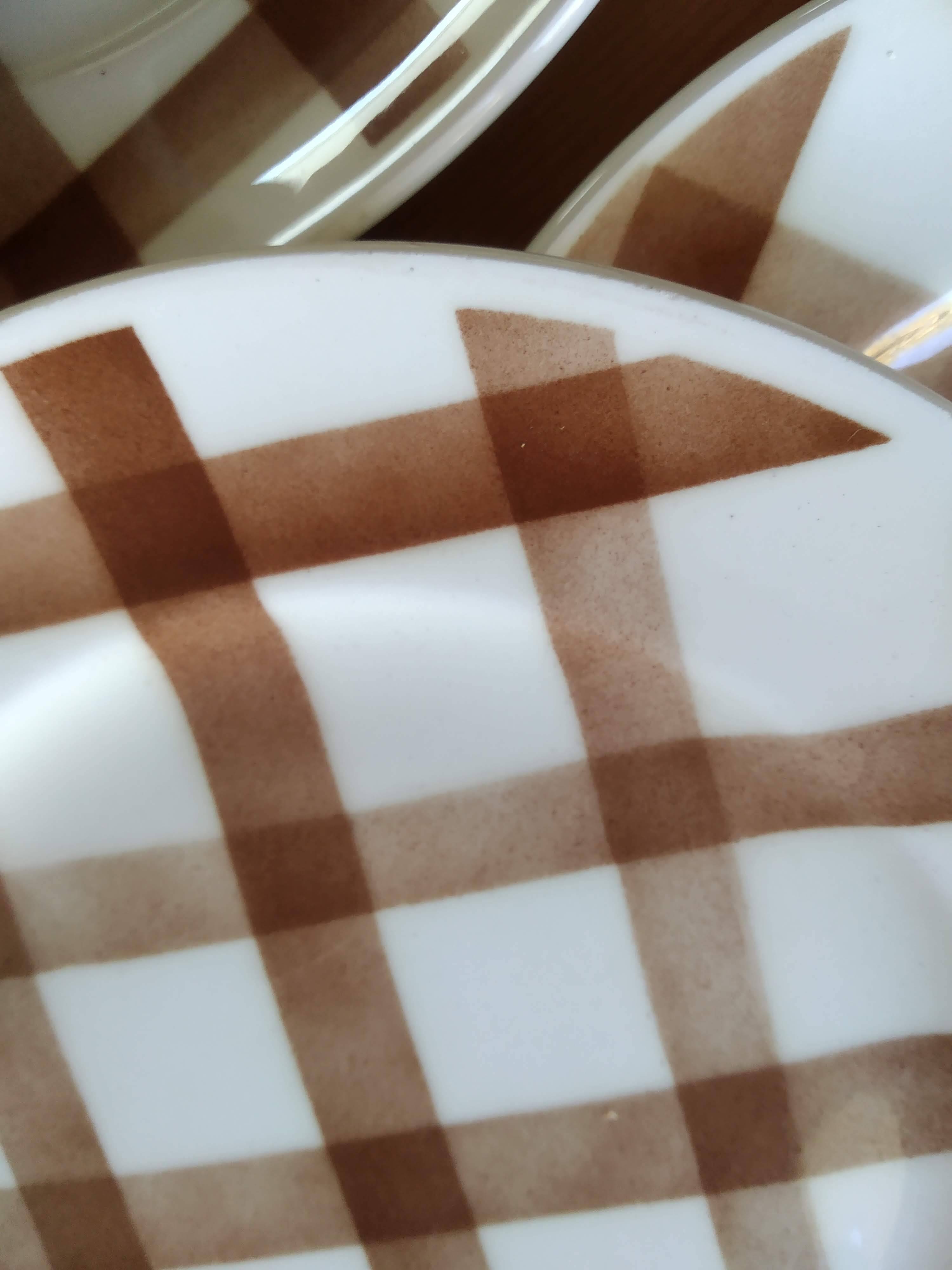 6 vintage Scottish Moulin des Loups dessert plates